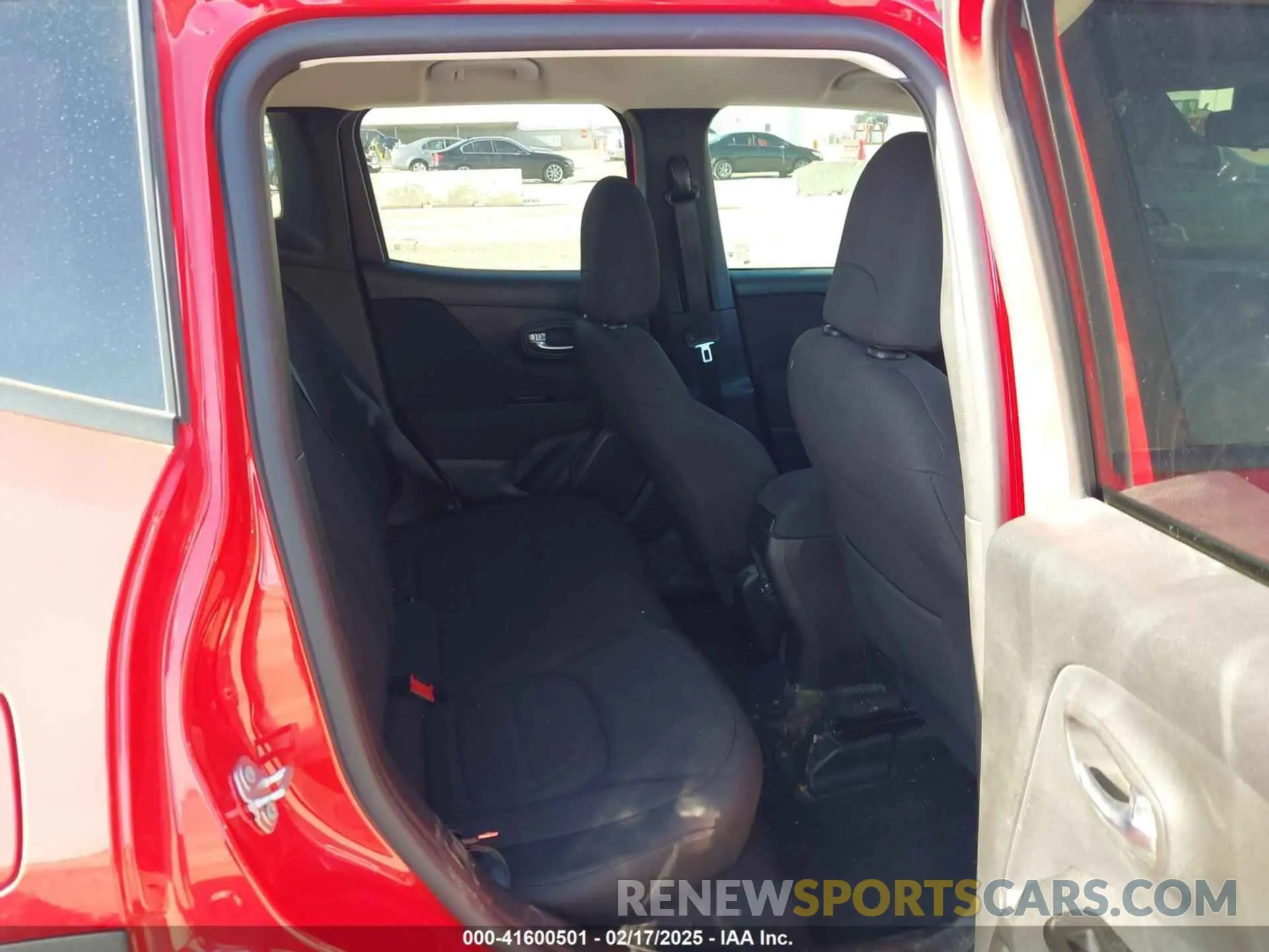 8 fotografías del automóvil dañado ZACNJCBB1MPM23962 JEEP RENEGADE 2021