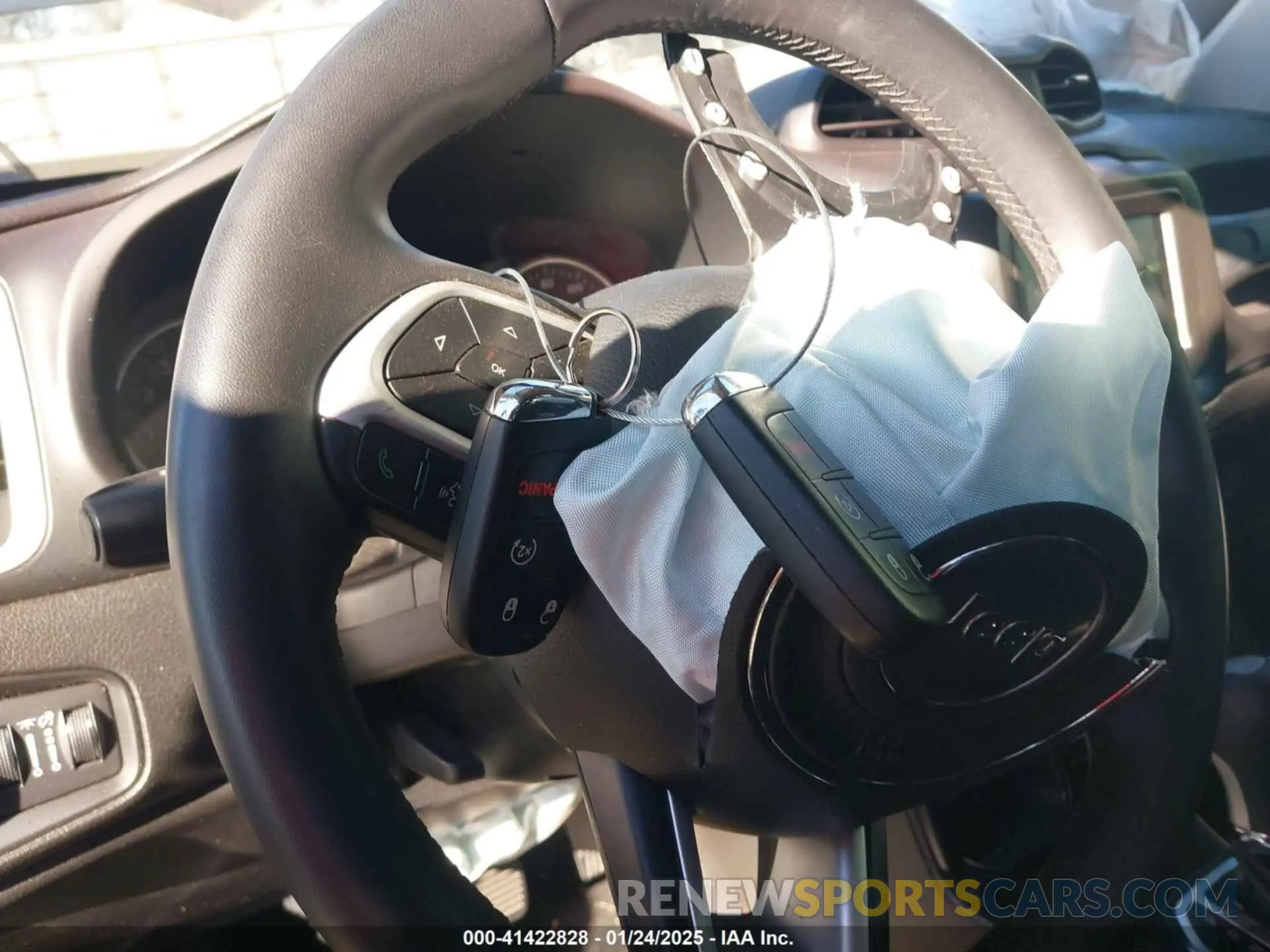 11 fotografías del automóvil dañado ZACNJCBB1MPN26170 JEEP RENEGADE 2021