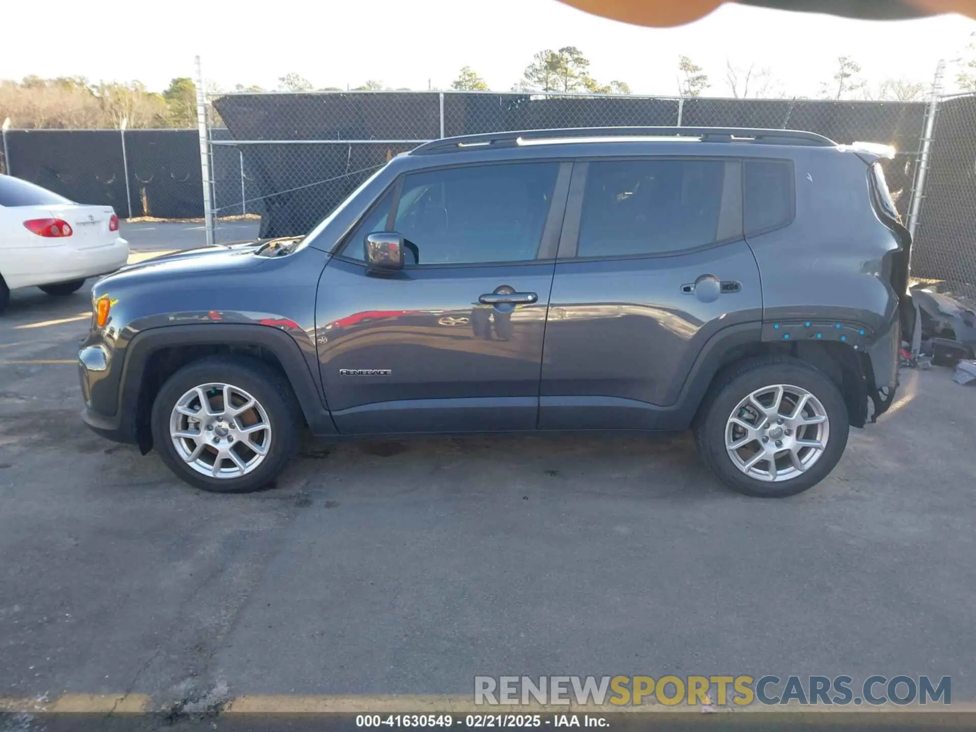 15 fotografías del automóvil dañado ZACNJCBB4MPN26955 JEEP RENEGADE 2021