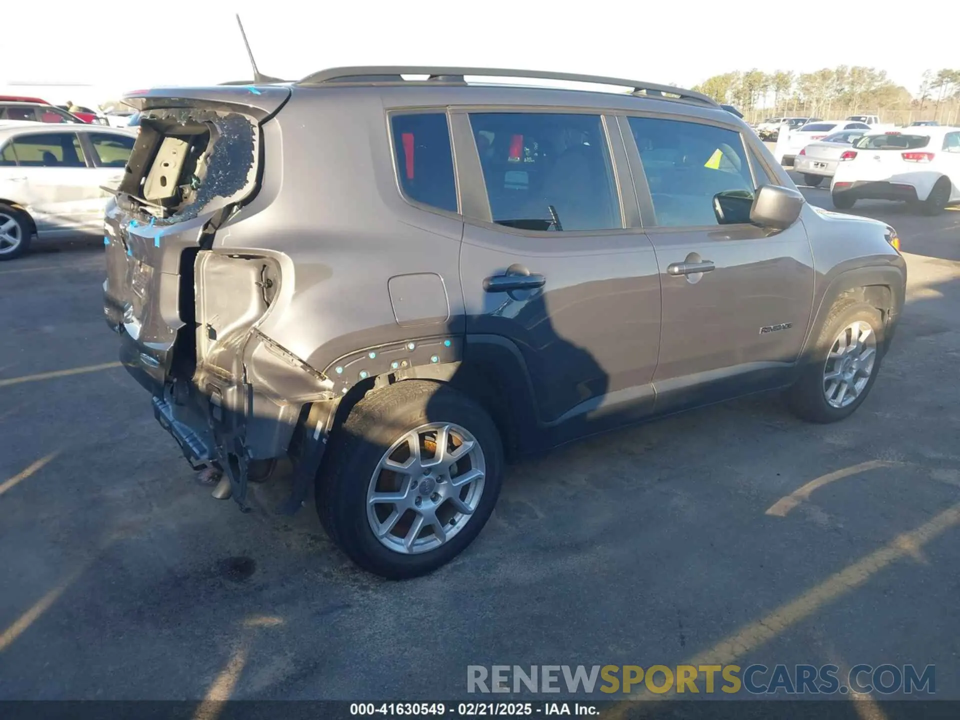 4 fotografías del automóvil dañado ZACNJCBB4MPN26955 JEEP RENEGADE 2021