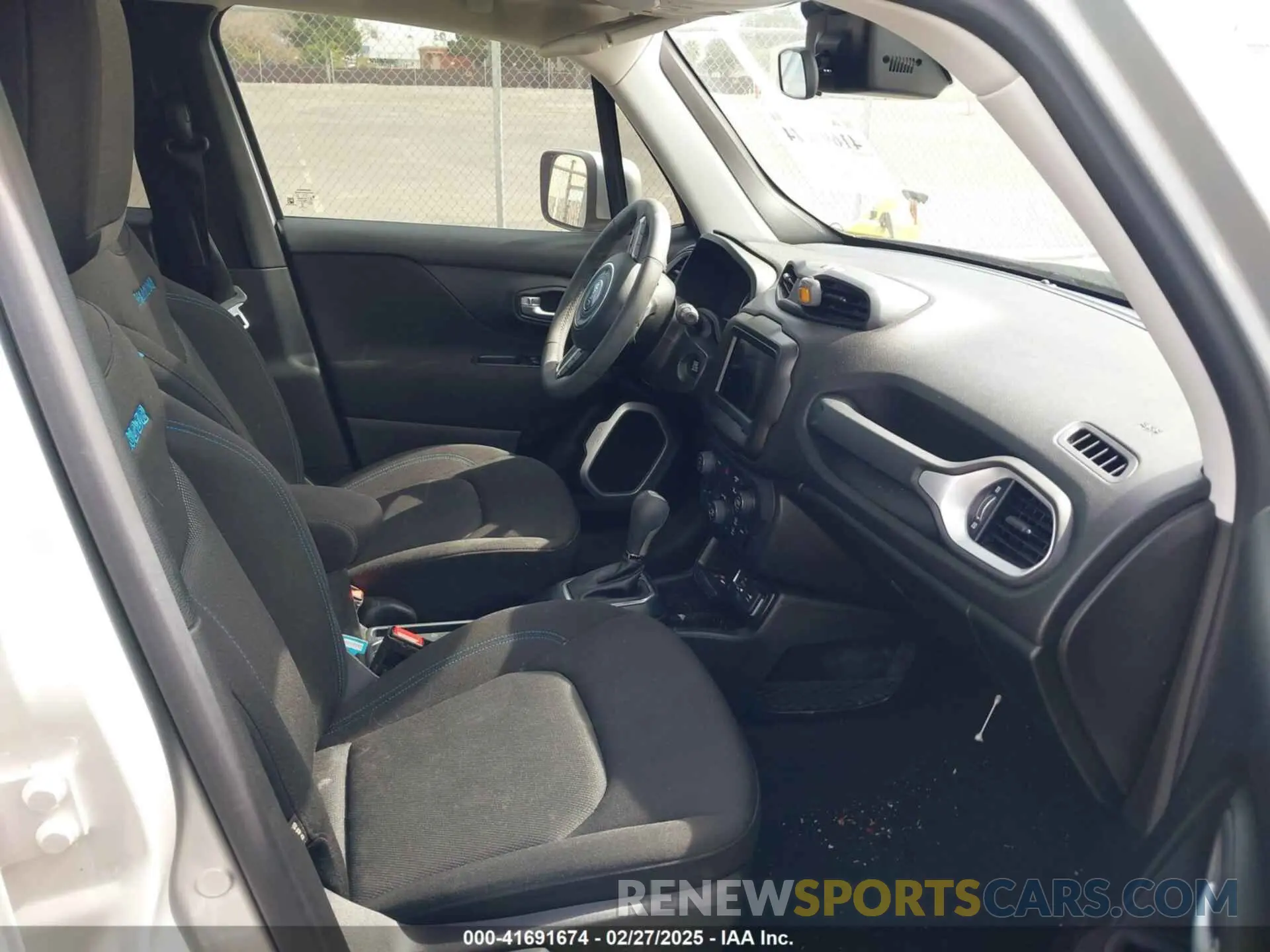 4 fotografías del automóvil dañado ZACNJCBB7MPM96429 JEEP RENEGADE 2021
