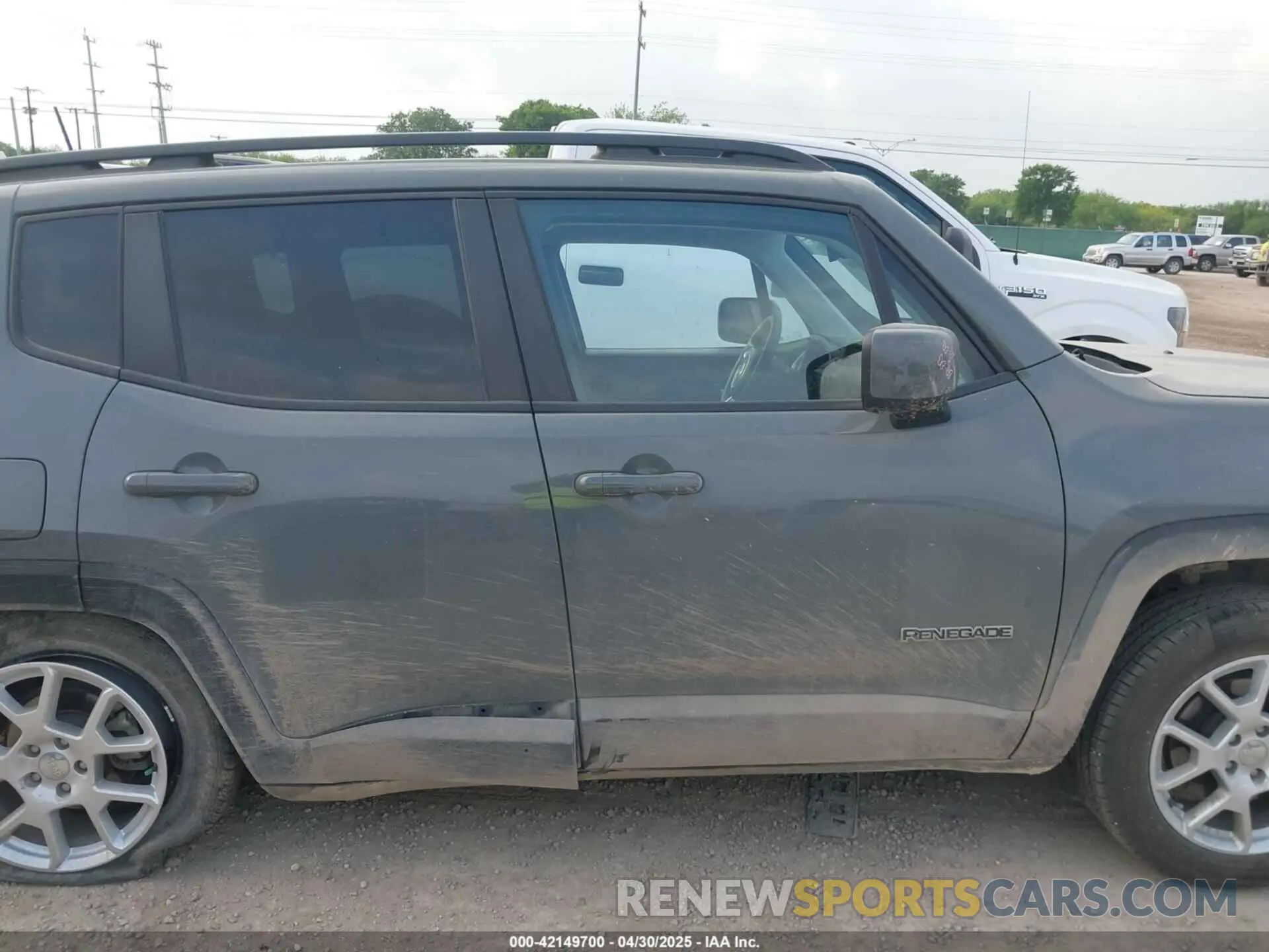 12 fotografías del automóvil dañado ZACNJCBB7MPN27999 JEEP RENEGADE 2021