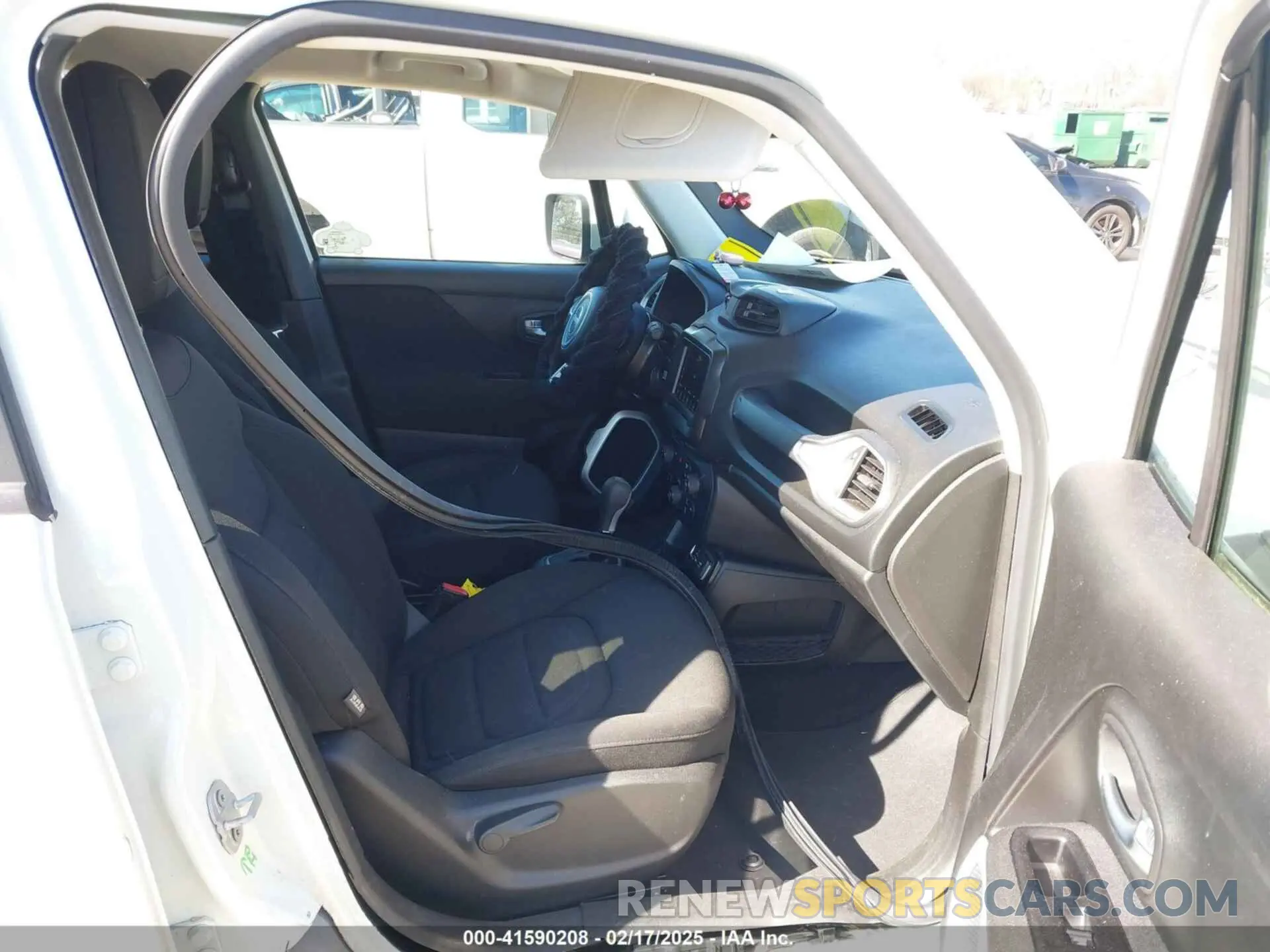 5 fotografías del automóvil dañado ZACNJCBB8MPM22081 JEEP RENEGADE 2021