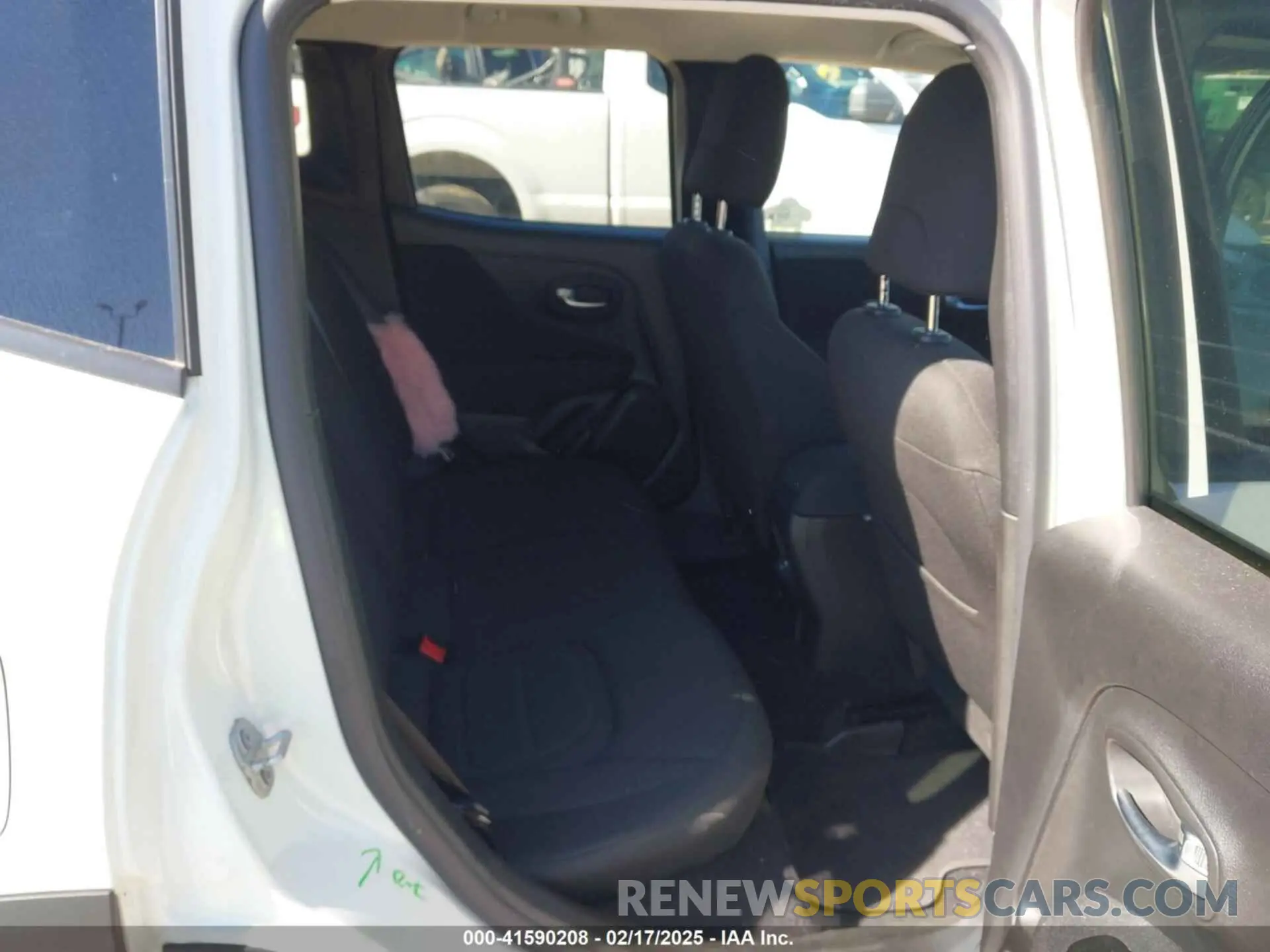 8 fotografías del automóvil dañado ZACNJCBB8MPM22081 JEEP RENEGADE 2021