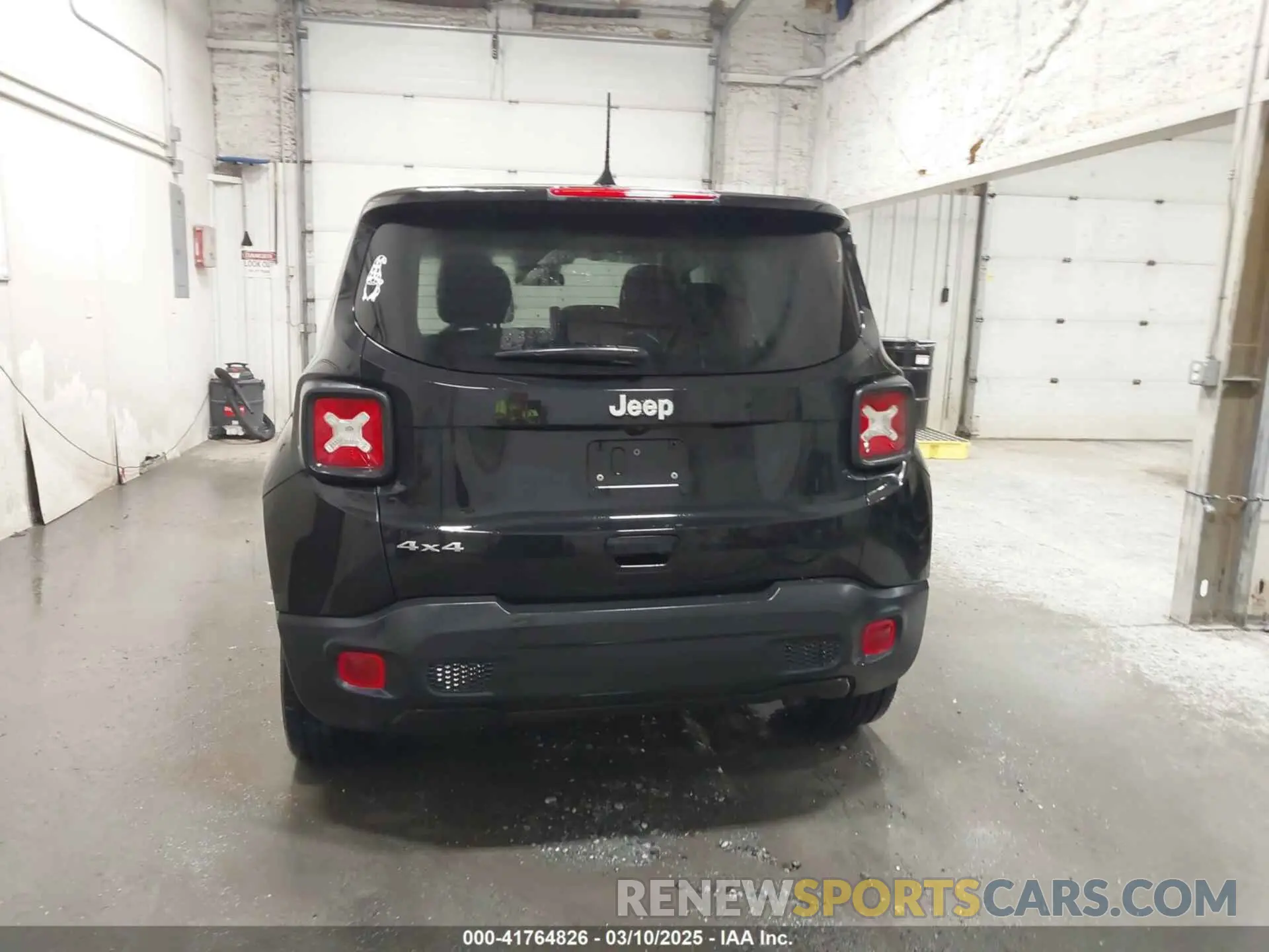 16 fotografías del automóvil dañado ZACNJDAB4MPN34884 JEEP RENEGADE 2021