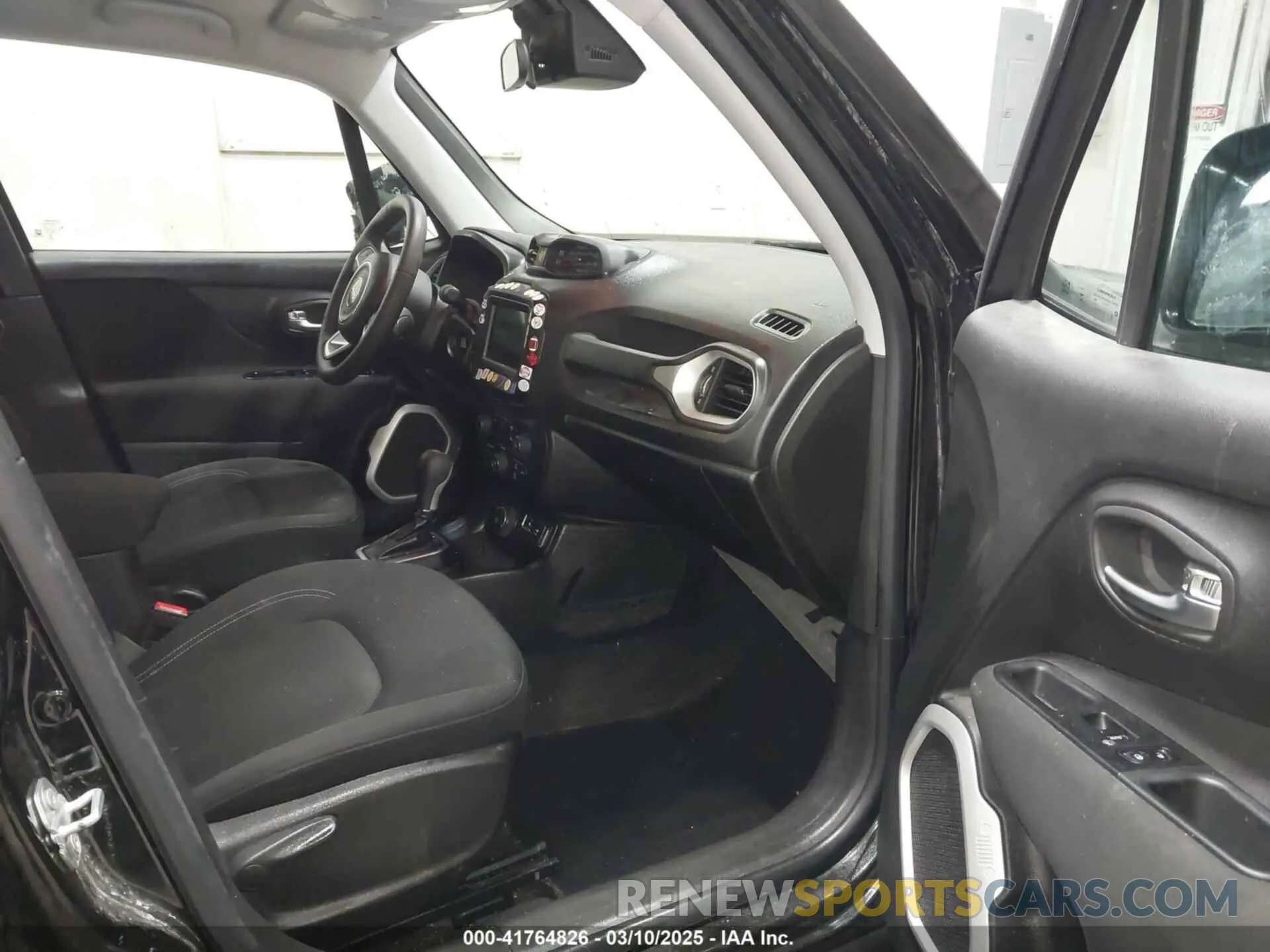 5 fotografías del automóvil dañado ZACNJDAB4MPN34884 JEEP RENEGADE 2021