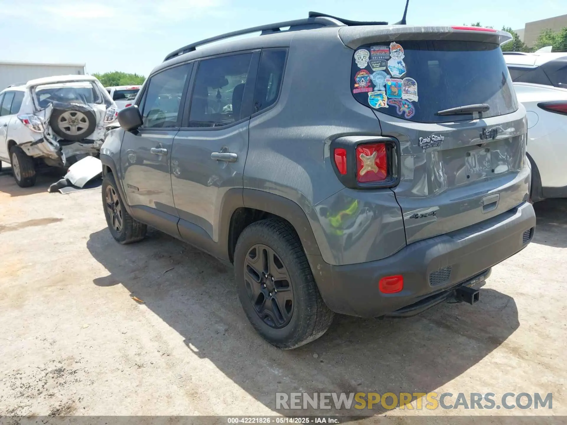 3 fotografías del automóvil dañado ZACNJDAB6MPM54762 JEEP RENEGADE 2021