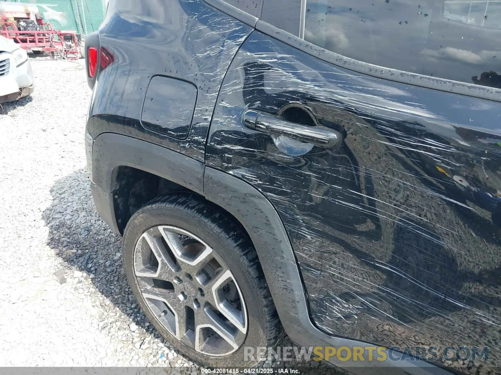 14 fotografías del automóvil dañado ZACNJDAB7MPM31877 JEEP RENEGADE 2021