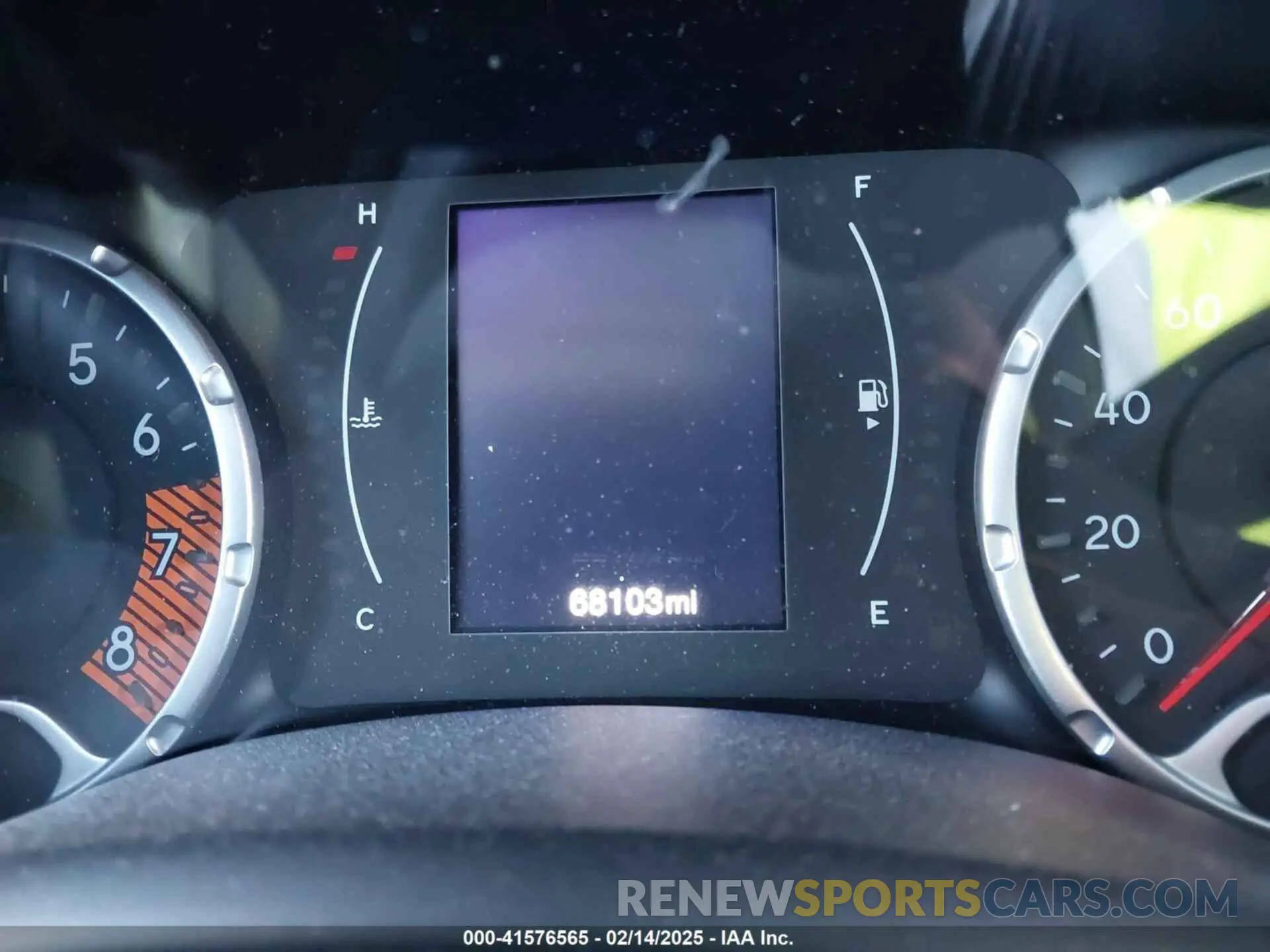 14 fotografías del automóvil dañado ZACNJDAB8MPN11253 JEEP RENEGADE 2021