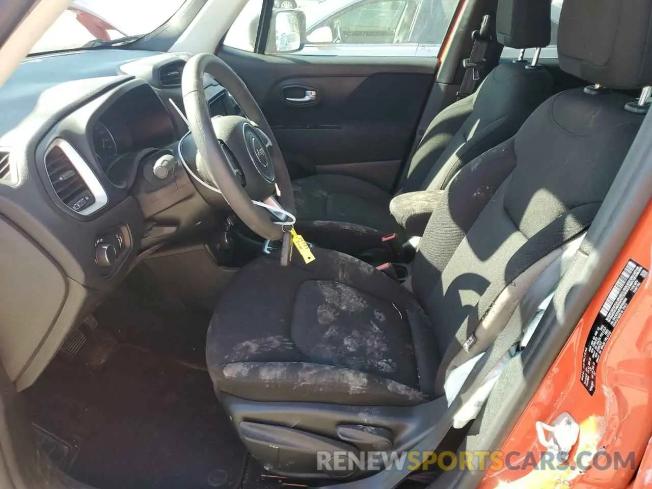 7 fotografías del automóvil dañado ZACNJDABXMPN09066 JEEP RENEGADE 2021