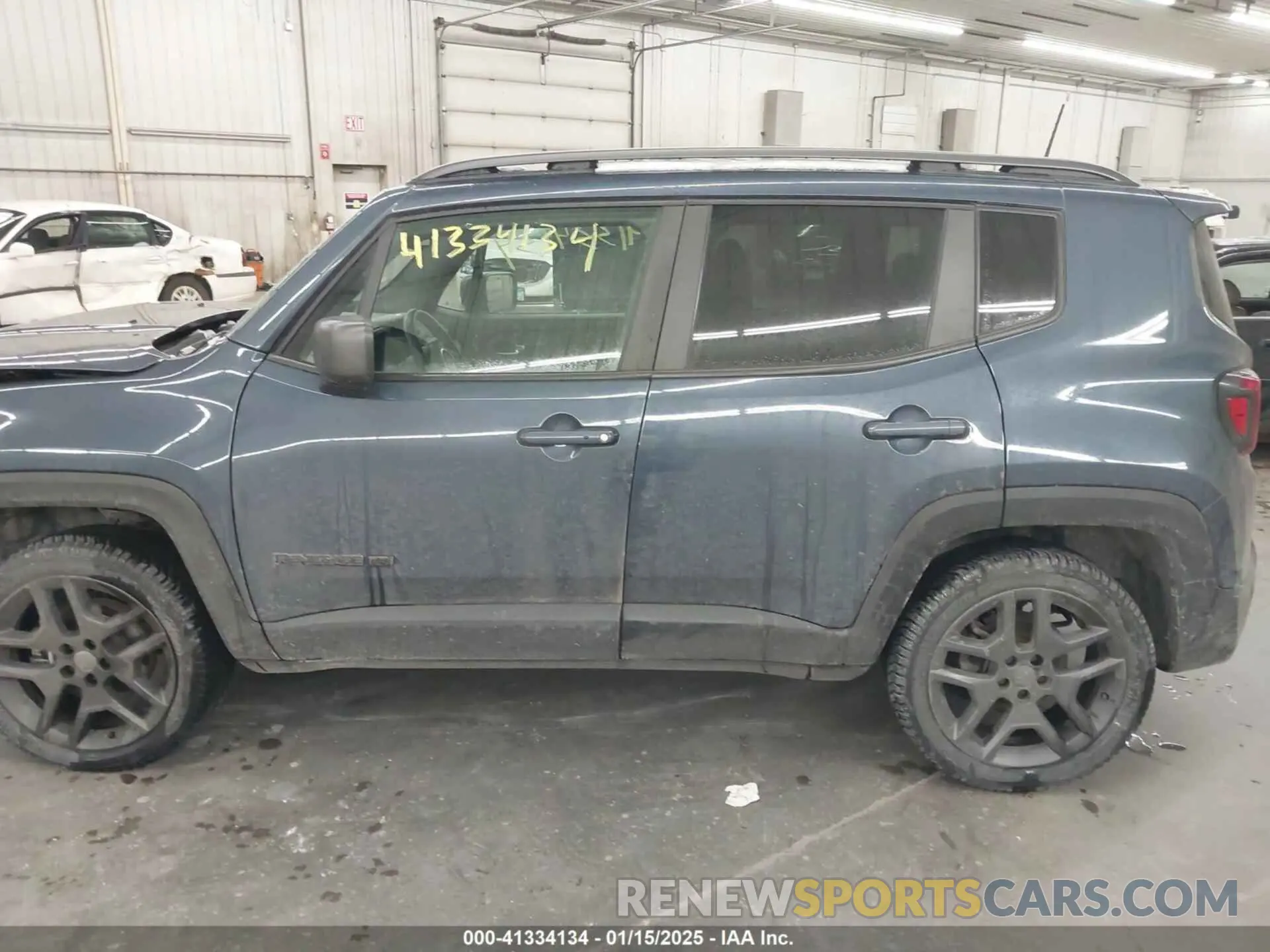 14 fotografías del automóvil dañado ZACNJDB15MPM73647 JEEP RENEGADE 2021
