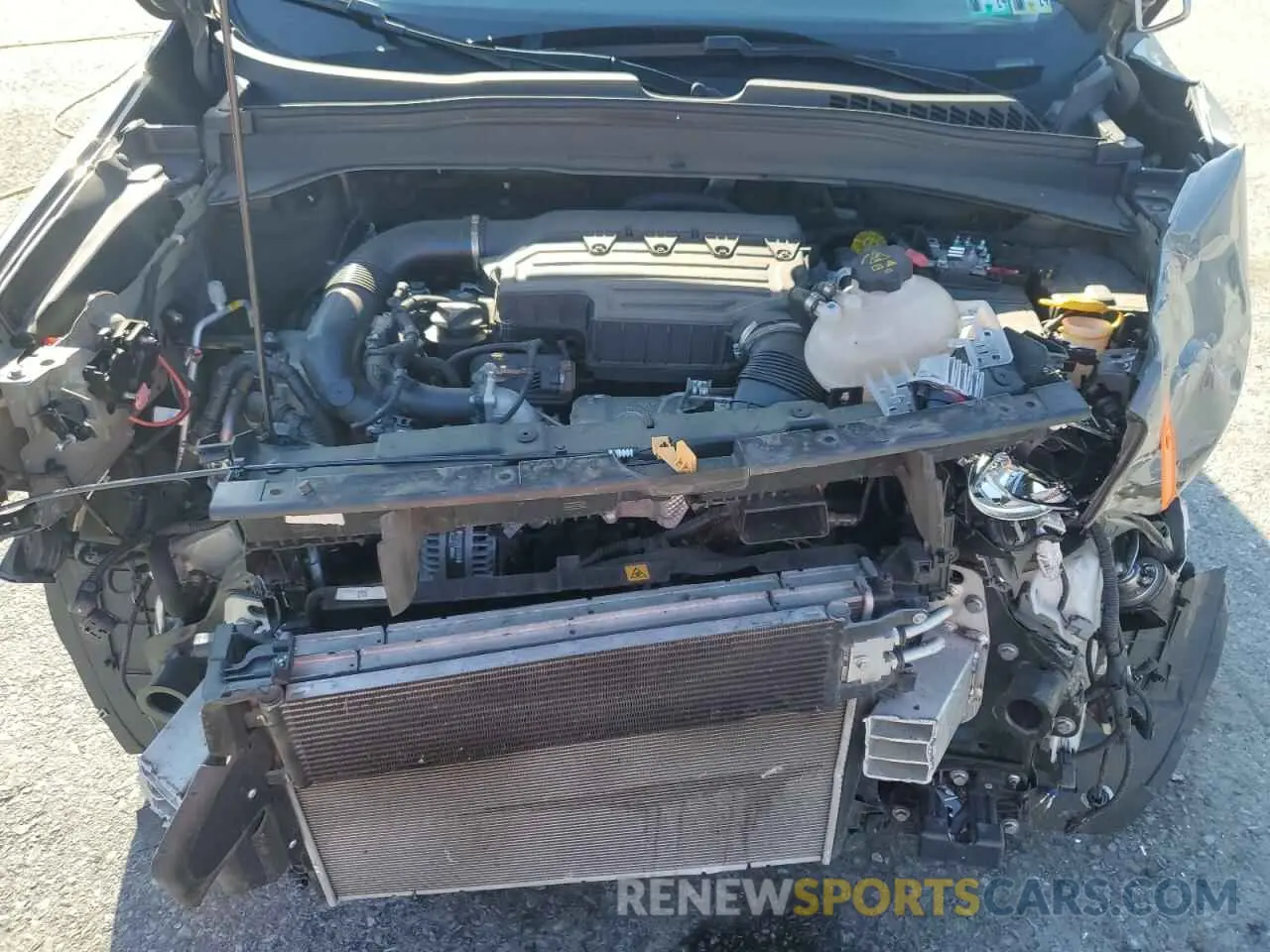 12 fotografías del automóvil dañado ZACNJDB17MPN32651 JEEP RENEGADE 2021