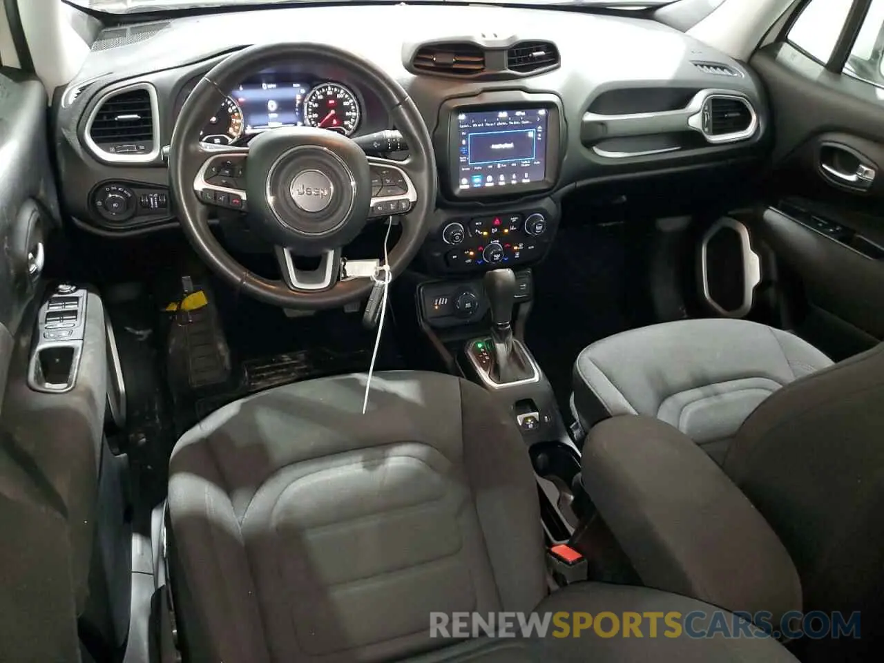 8 fotografías del automóvil dañado ZACNJDB19MPM28761 JEEP RENEGADE 2021