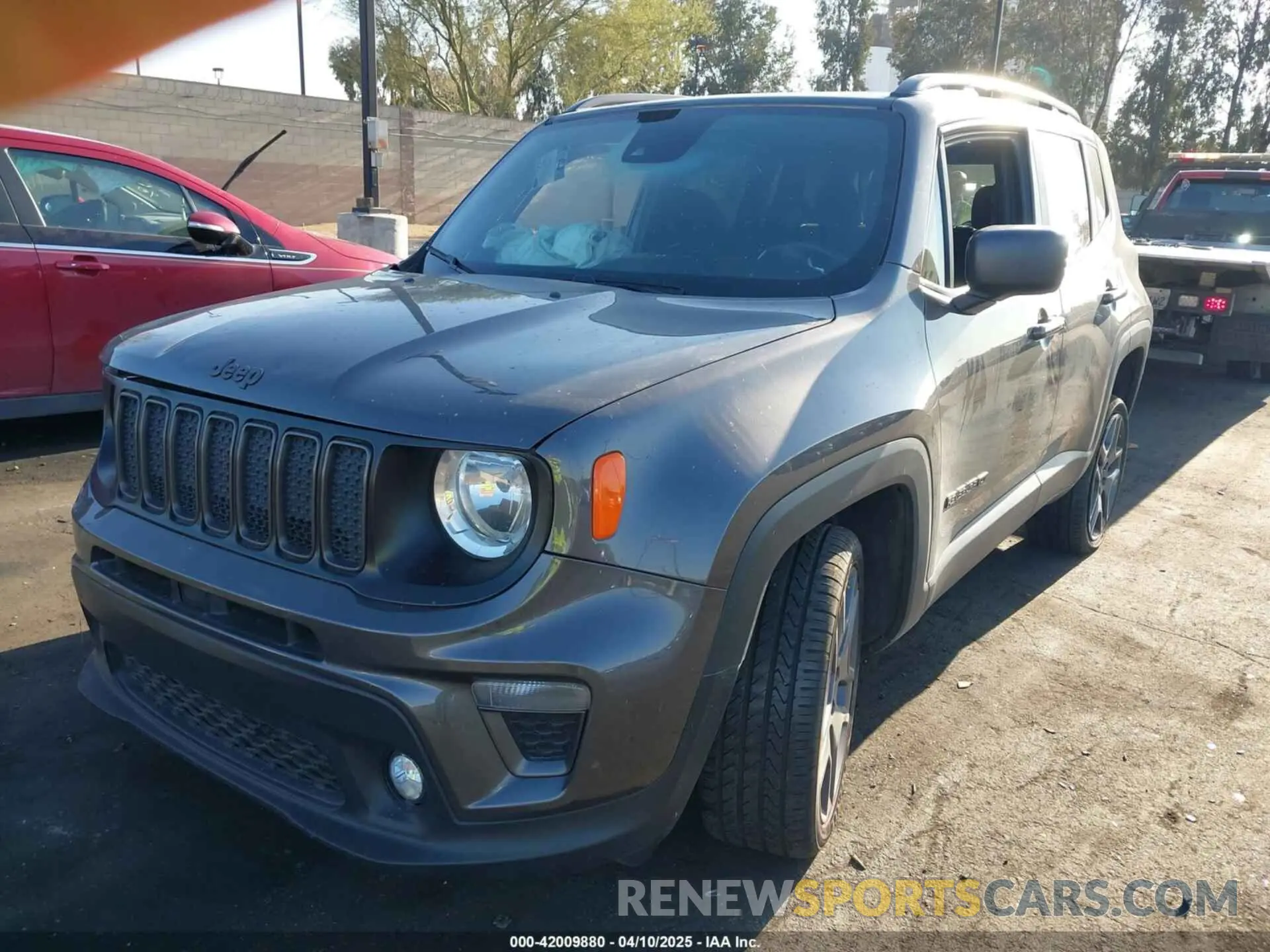 2 fotografías del automóvil dañado ZACNJDBB2MPM79995 JEEP RENEGADE 2021