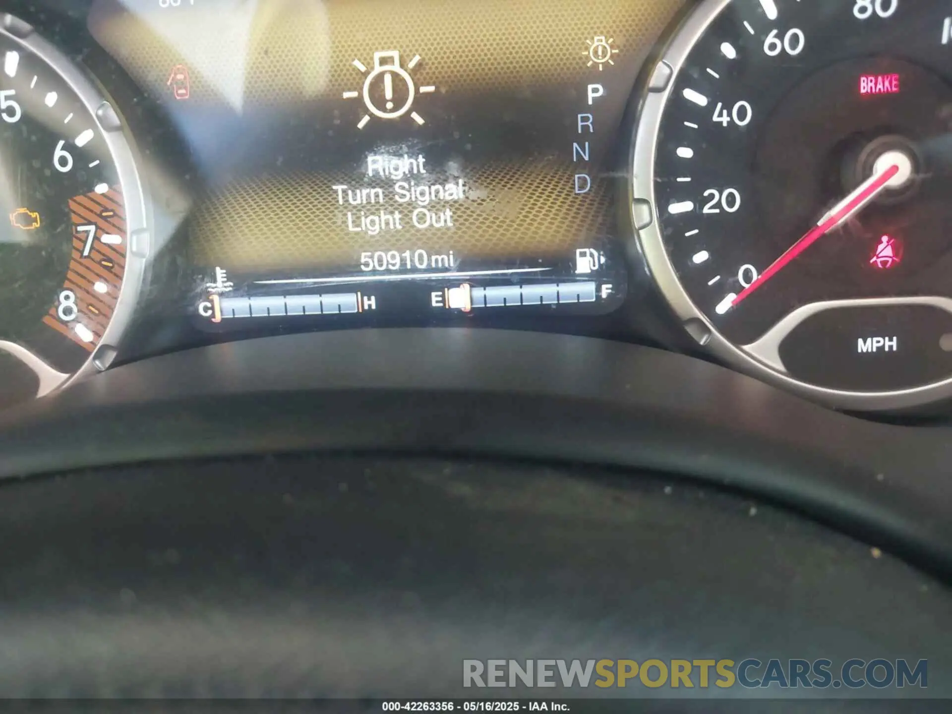 16 fotografías del automóvil dañado ZACNJDBB2MPN31688 JEEP RENEGADE 2021