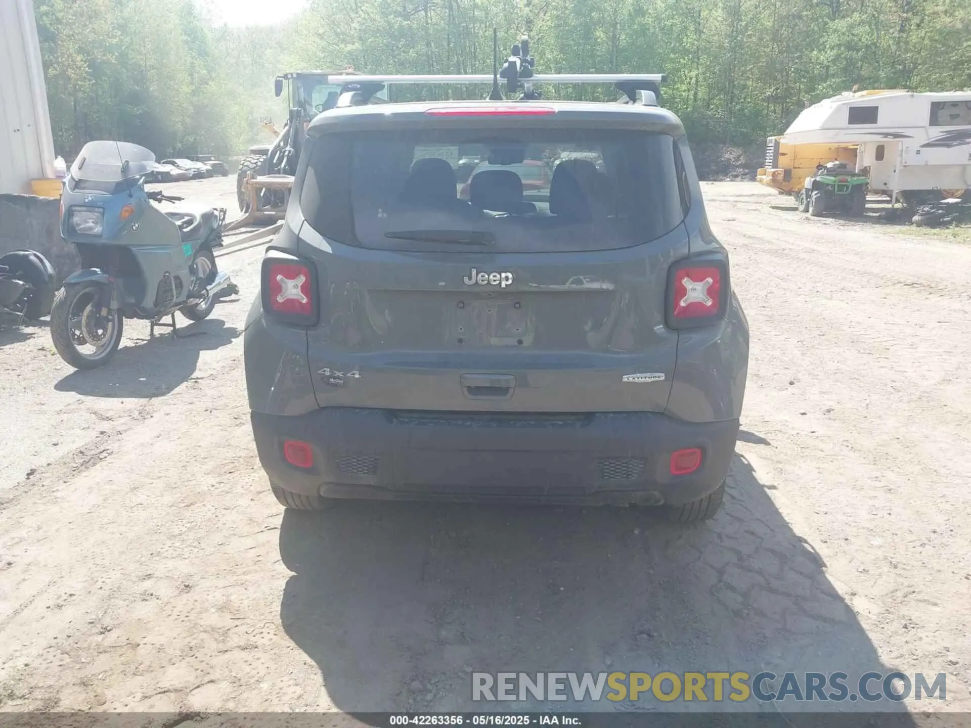 17 fotografías del automóvil dañado ZACNJDBB2MPN31688 JEEP RENEGADE 2021