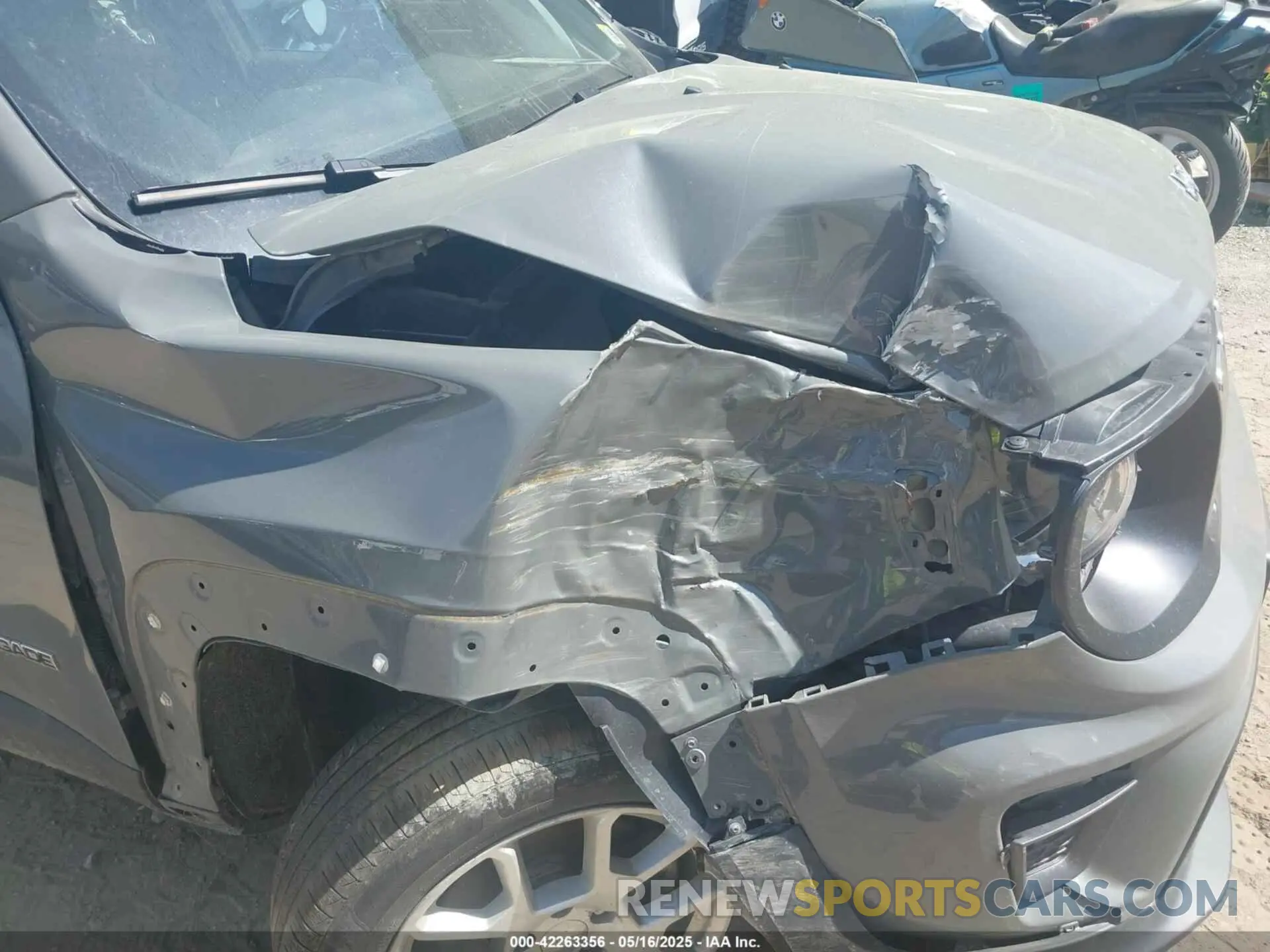 18 fotografías del automóvil dañado ZACNJDBB2MPN31688 JEEP RENEGADE 2021