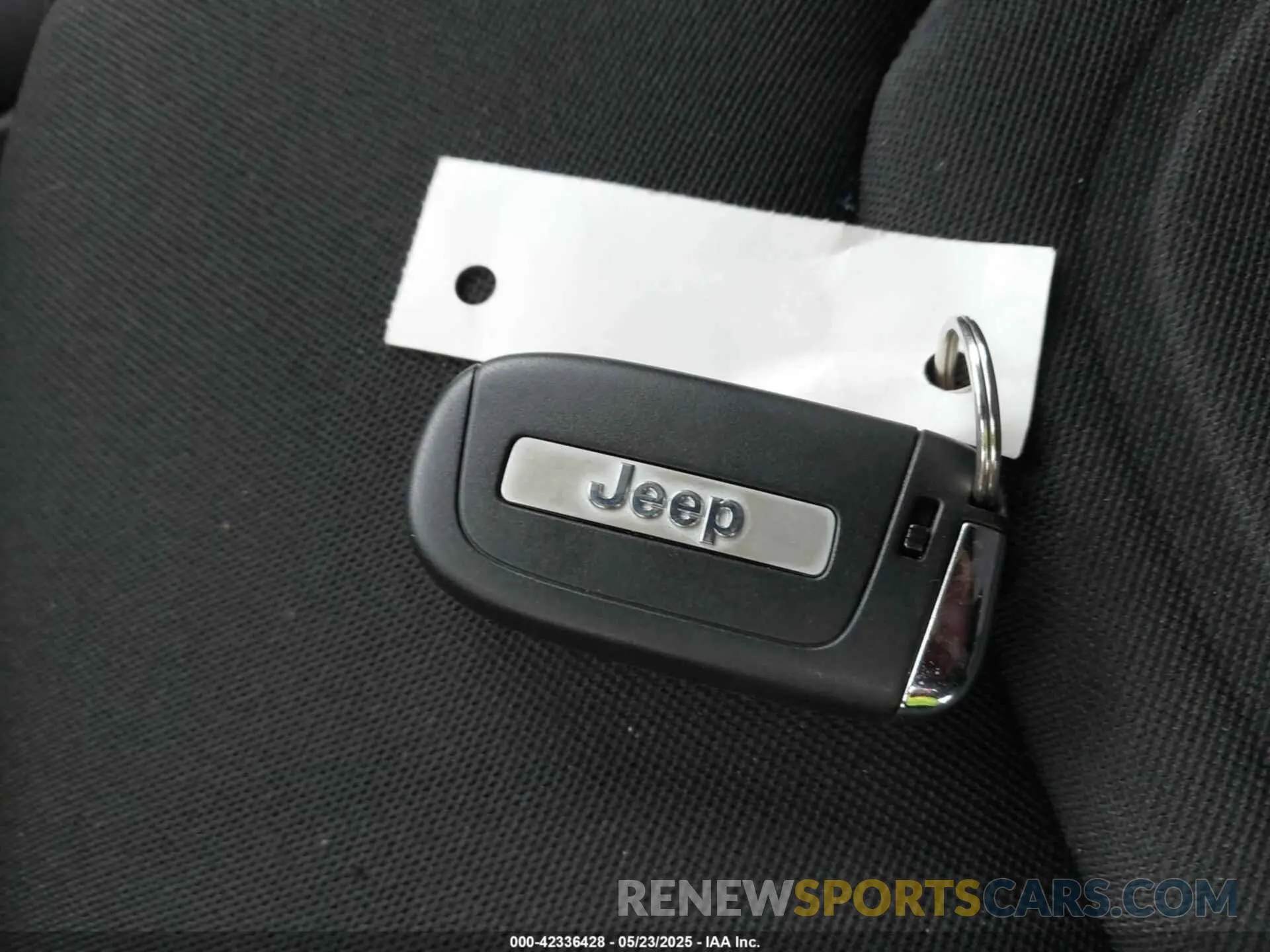 11 fotografías del automóvil dañado ZACNJDBB6MPN32519 JEEP RENEGADE 2021