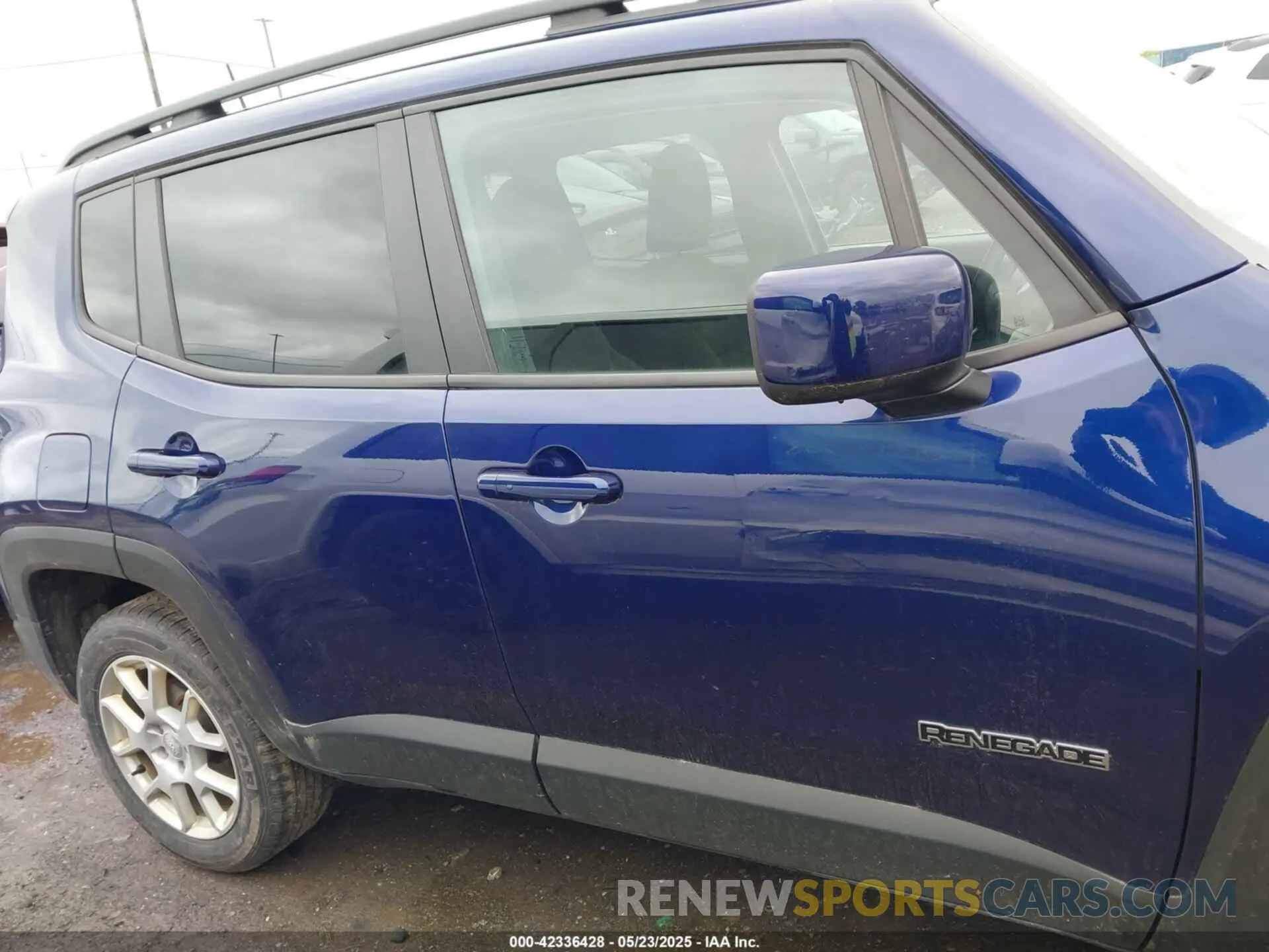 13 fotografías del automóvil dañado ZACNJDBB6MPN32519 JEEP RENEGADE 2021