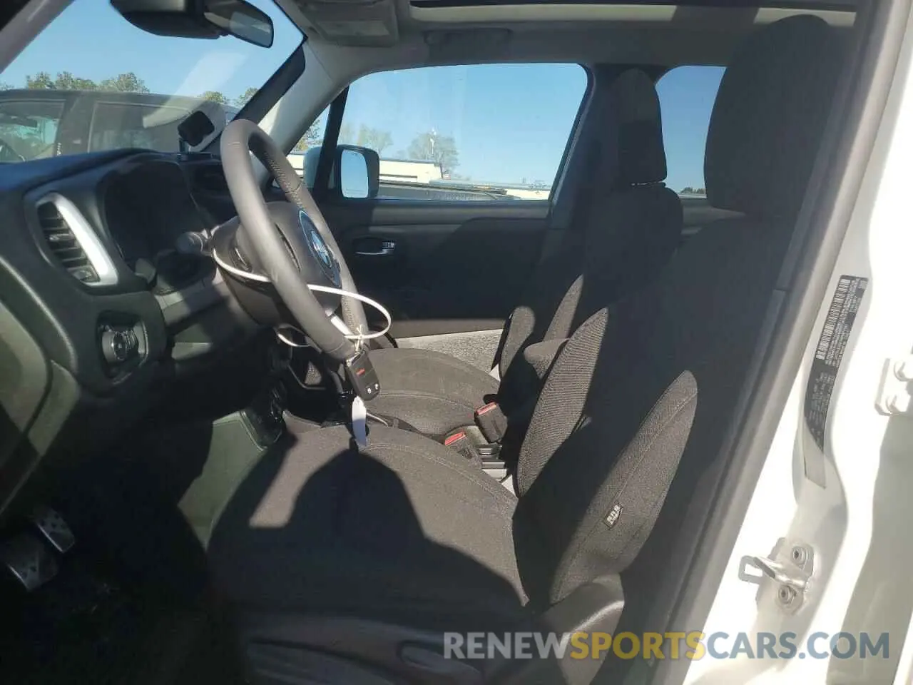 7 fotografías del automóvil dañado ZACNJDBB7MPM77191 JEEP RENEGADE 2021