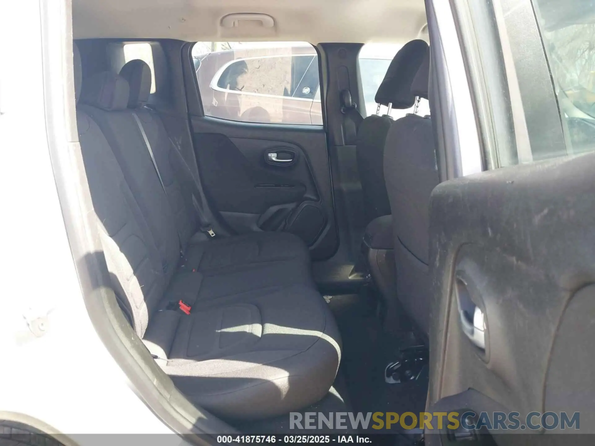 8 fotografías del automóvil dañado ZACNJDBB7MPN11100 JEEP RENEGADE 2021