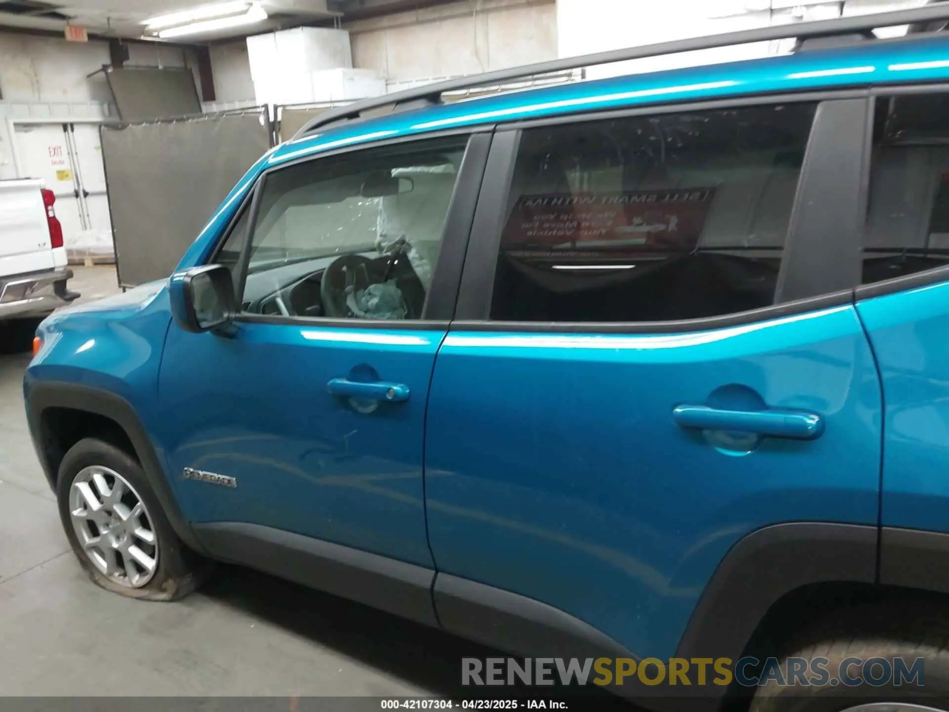 14 fotografías del automóvil dañado ZACNJDBB7MPN36630 JEEP RENEGADE 2021