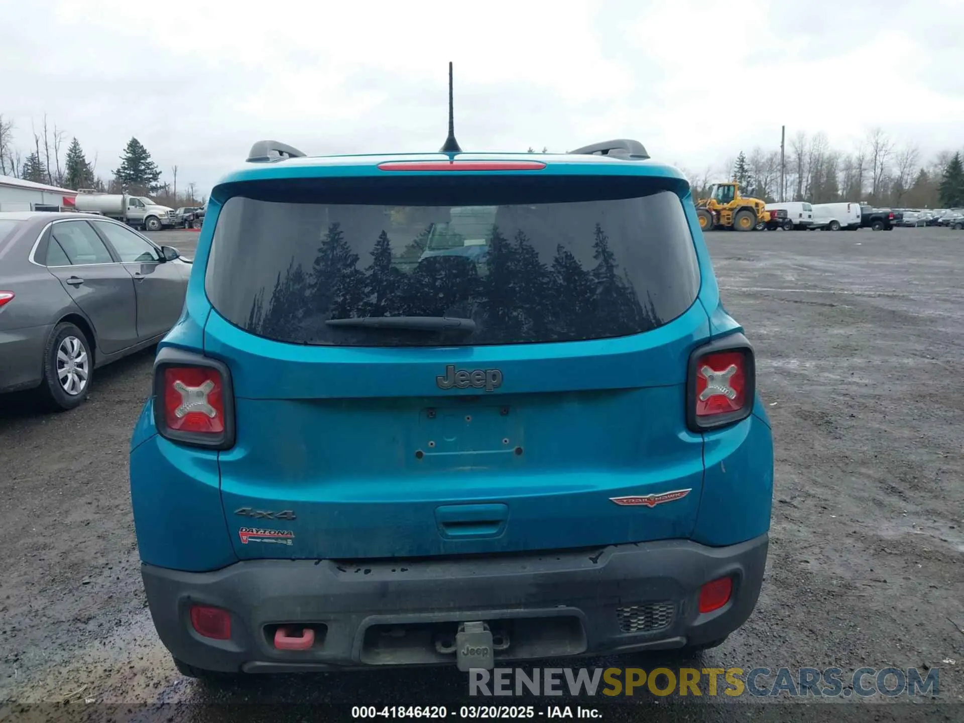 17 fotografías del automóvil dañado ZACNJDC15MPN30461 JEEP RENEGADE 2021