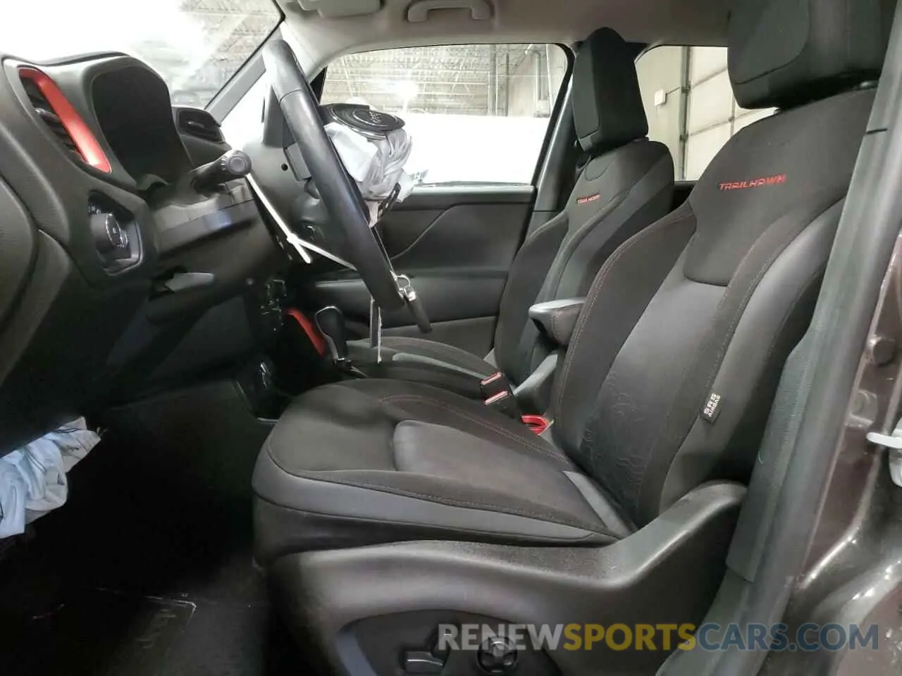 7 fotografías del automóvil dañado ZACNJDC1XMPM92810 JEEP RENEGADE 2021