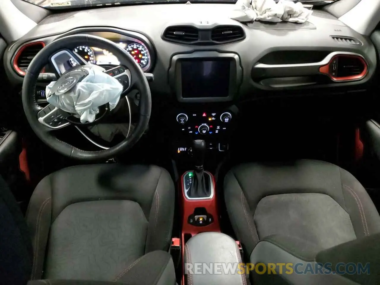 8 fotografías del automóvil dañado ZACNJDC1XMPM92810 JEEP RENEGADE 2021