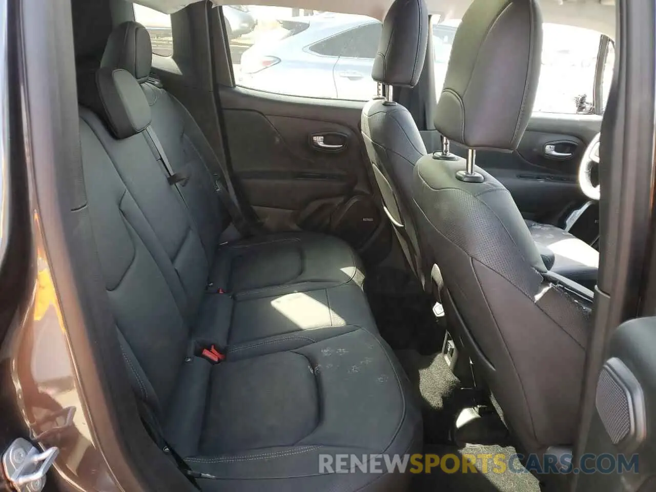 10 fotografías del automóvil dañado ZACNJDD14MPN32054 JEEP RENEGADE 2021