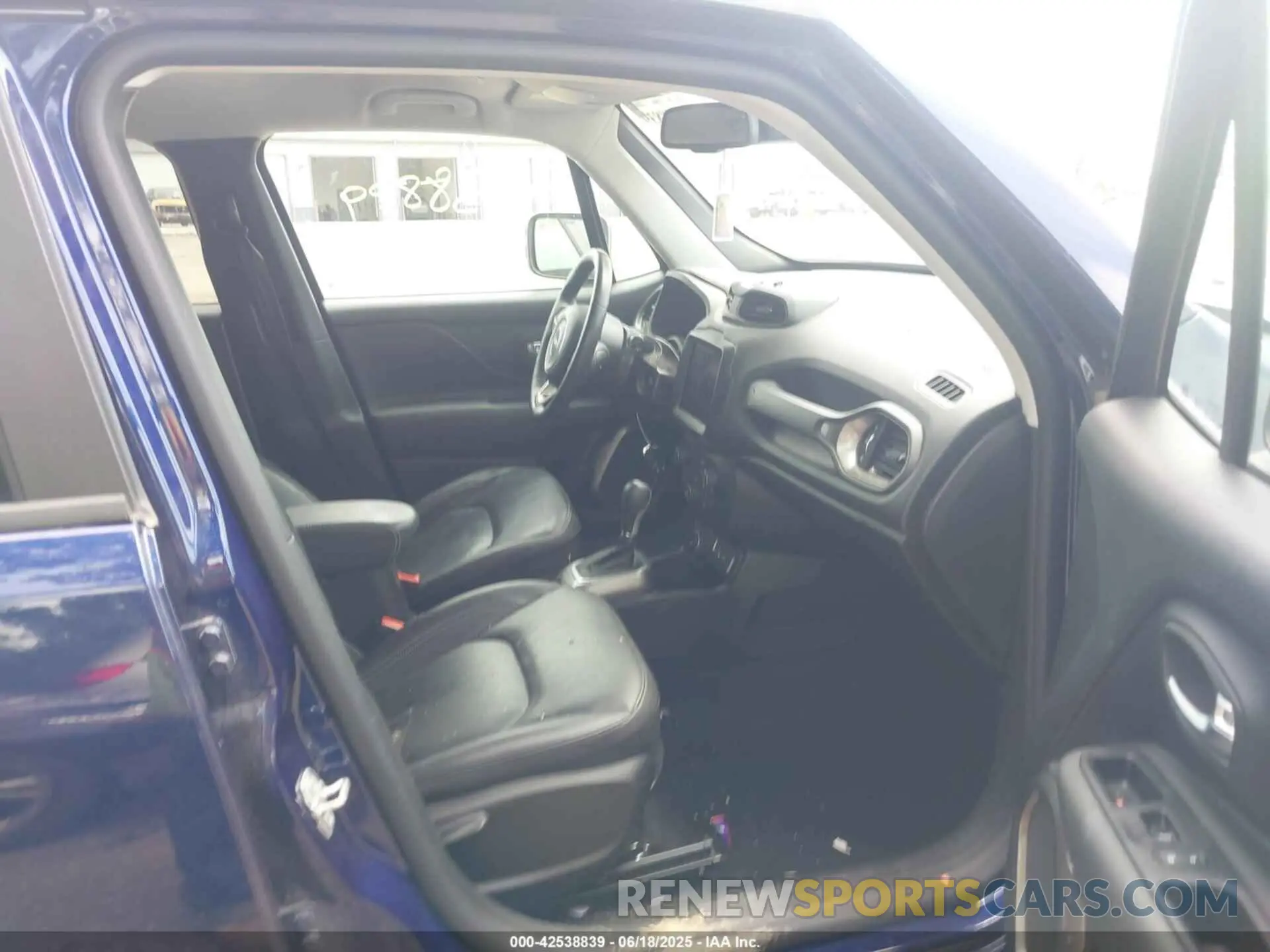 5 fotografías del automóvil dañado ZACNJDD15MPM09850 JEEP RENEGADE 2021