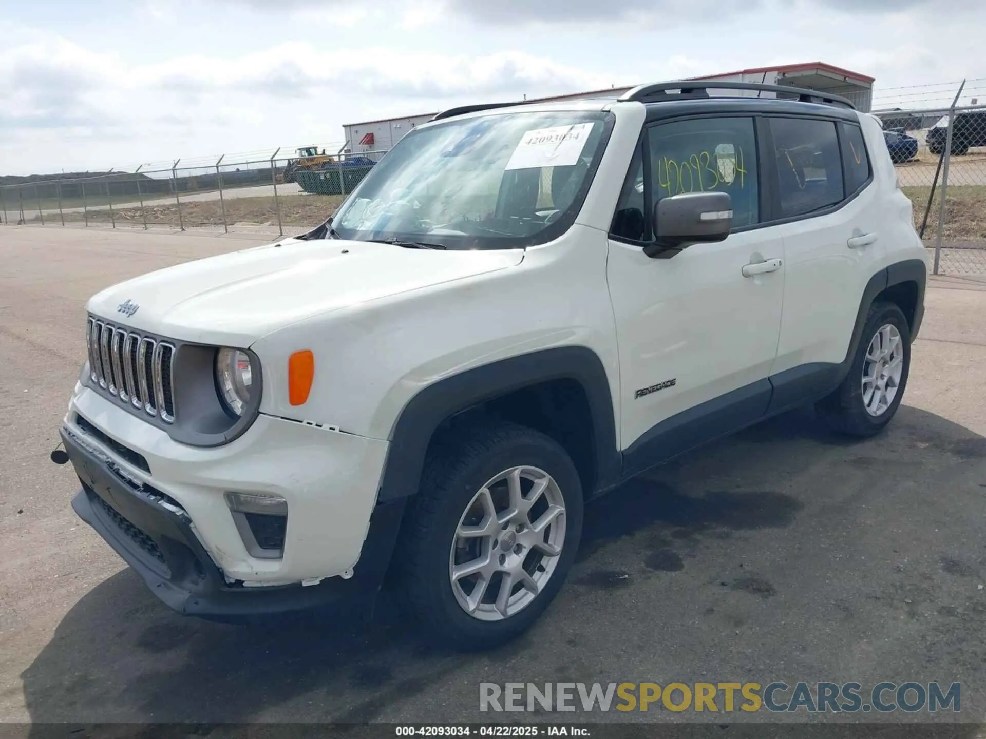 2 fotografías del automóvil dañado ZACNJDD15MPM49765 JEEP RENEGADE 2021