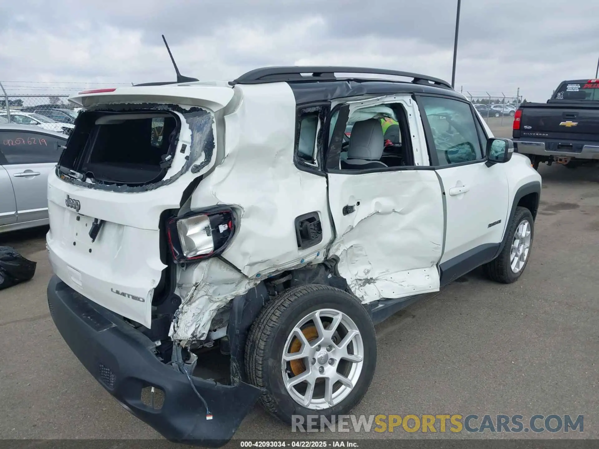 4 fotografías del automóvil dañado ZACNJDD15MPM49765 JEEP RENEGADE 2021
