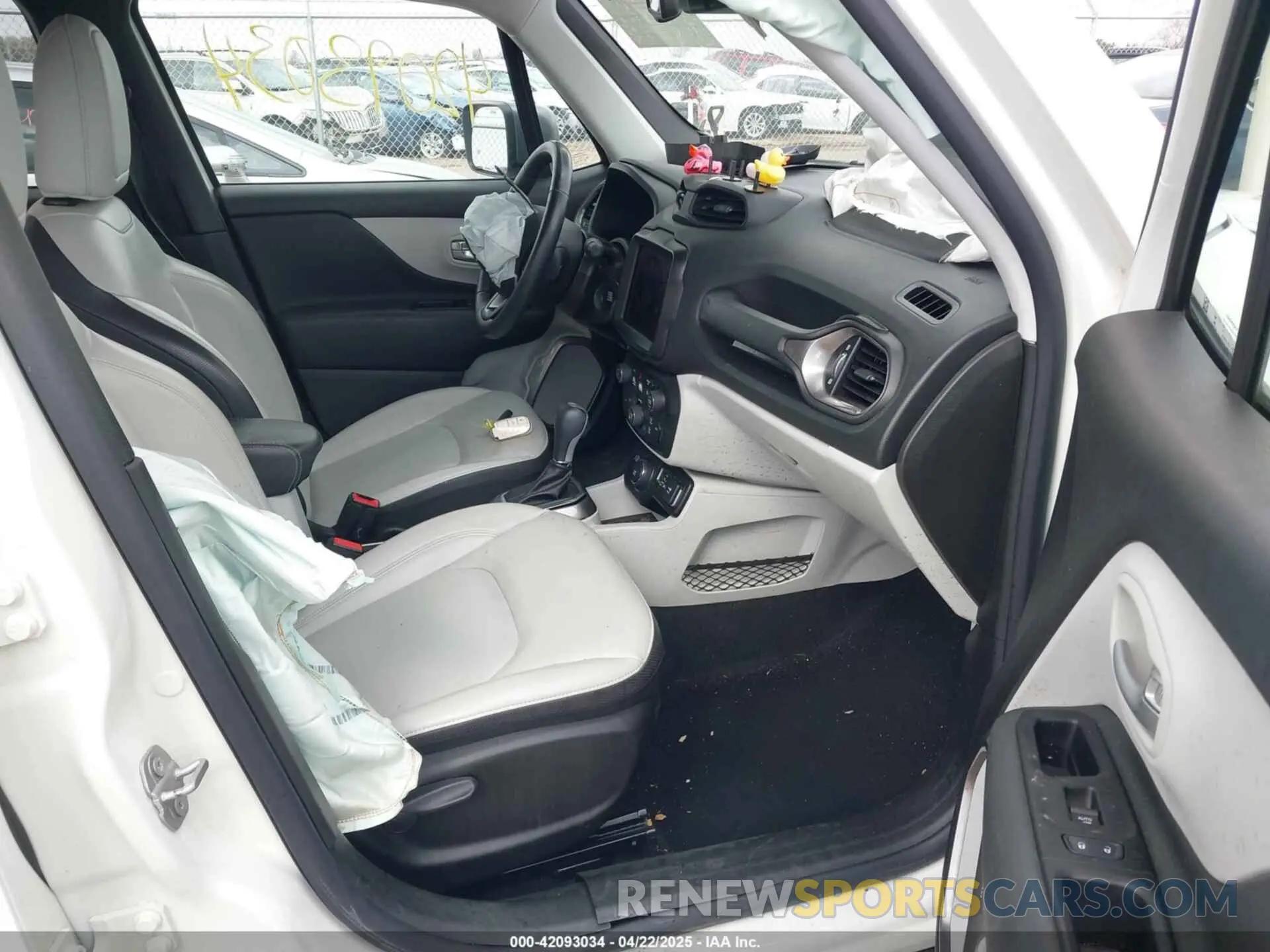 5 fotografías del automóvil dañado ZACNJDD15MPM49765 JEEP RENEGADE 2021