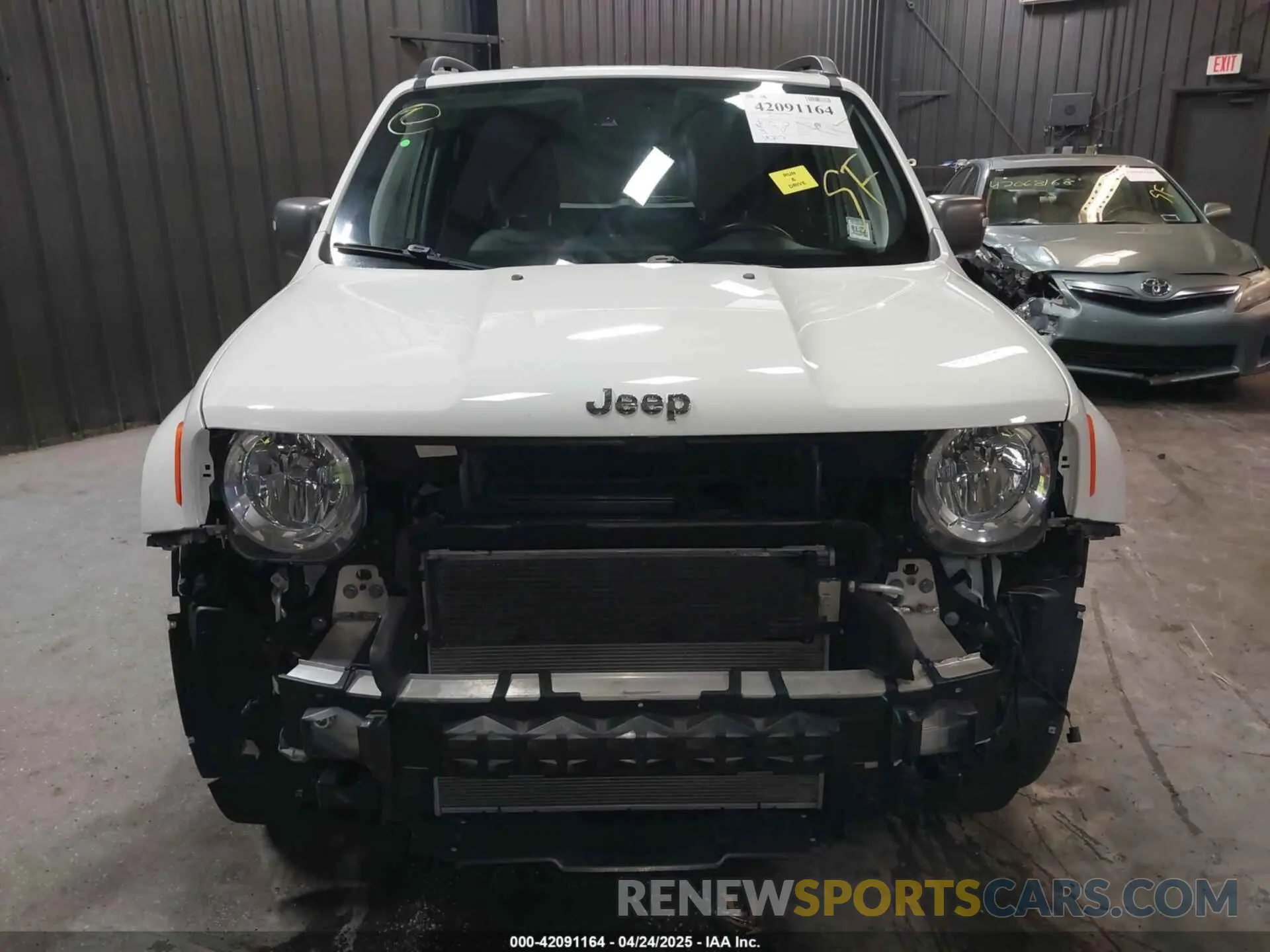 13 fotografías del automóvil dañado ZACNJDD19MPM23265 JEEP RENEGADE 2021