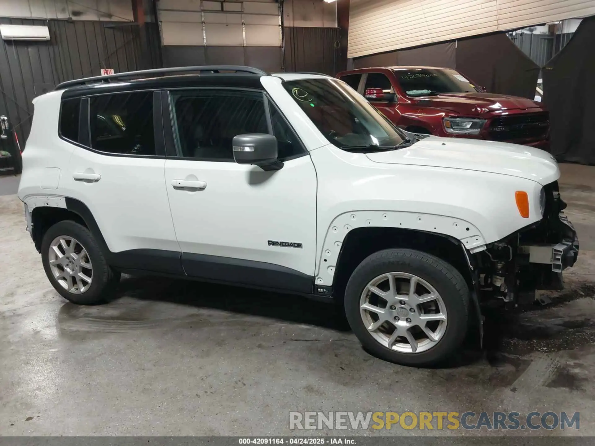 14 fotografías del automóvil dañado ZACNJDD19MPM23265 JEEP RENEGADE 2021