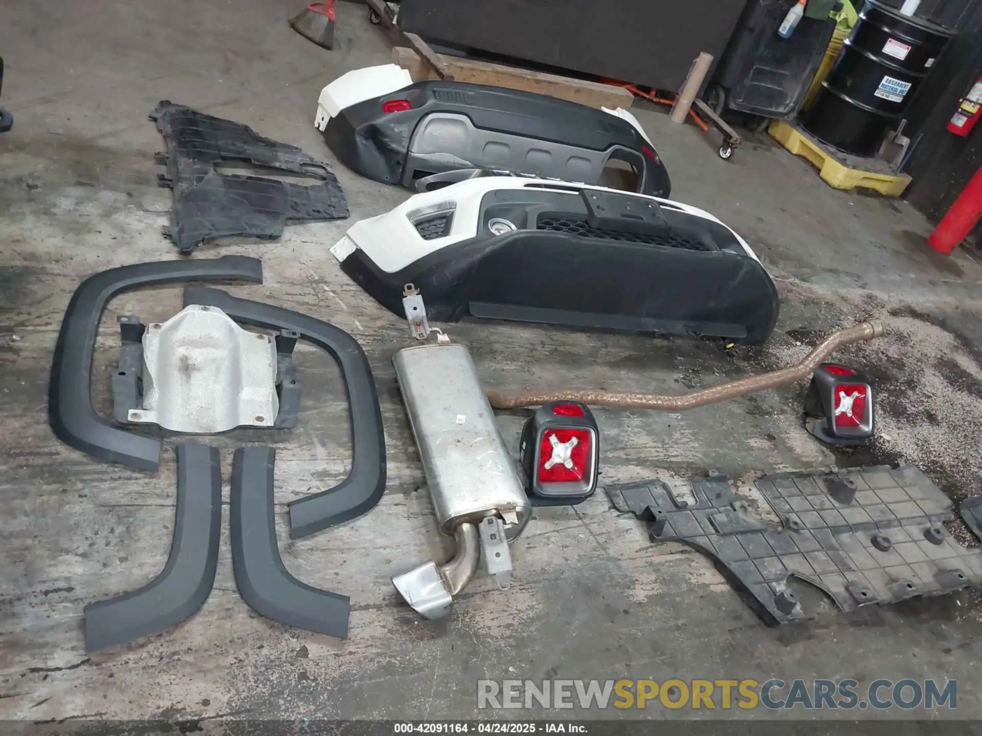 18 fotografías del automóvil dañado ZACNJDD19MPM23265 JEEP RENEGADE 2021