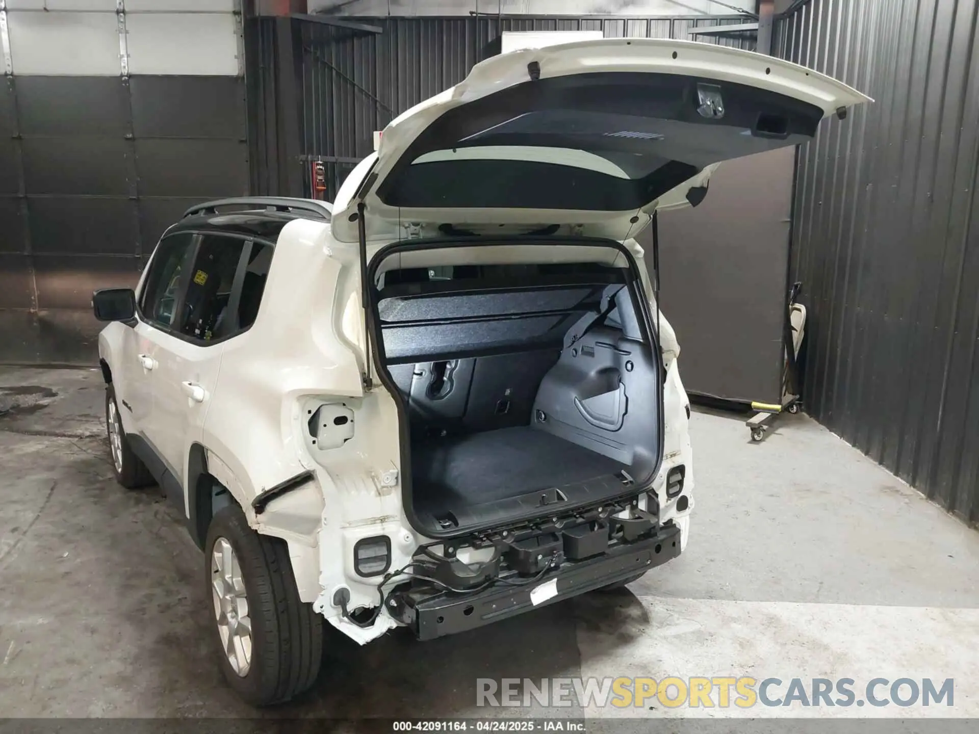 3 fotografías del automóvil dañado ZACNJDD19MPM23265 JEEP RENEGADE 2021
