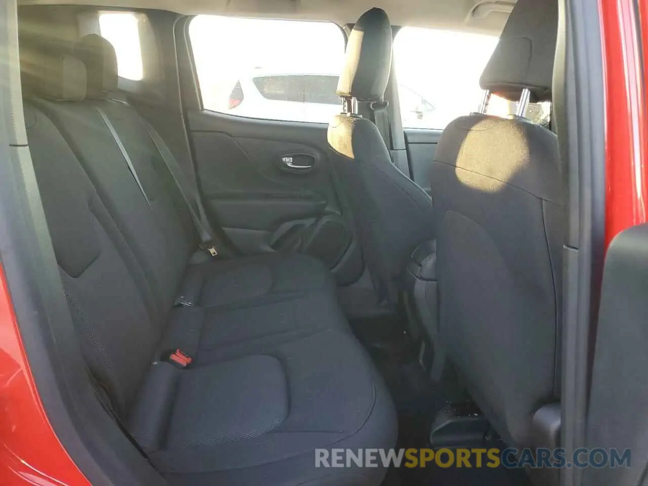 10 fotografías del automóvil dañado ZACNJDA11NPN61985 JEEP RENEGADE 2022