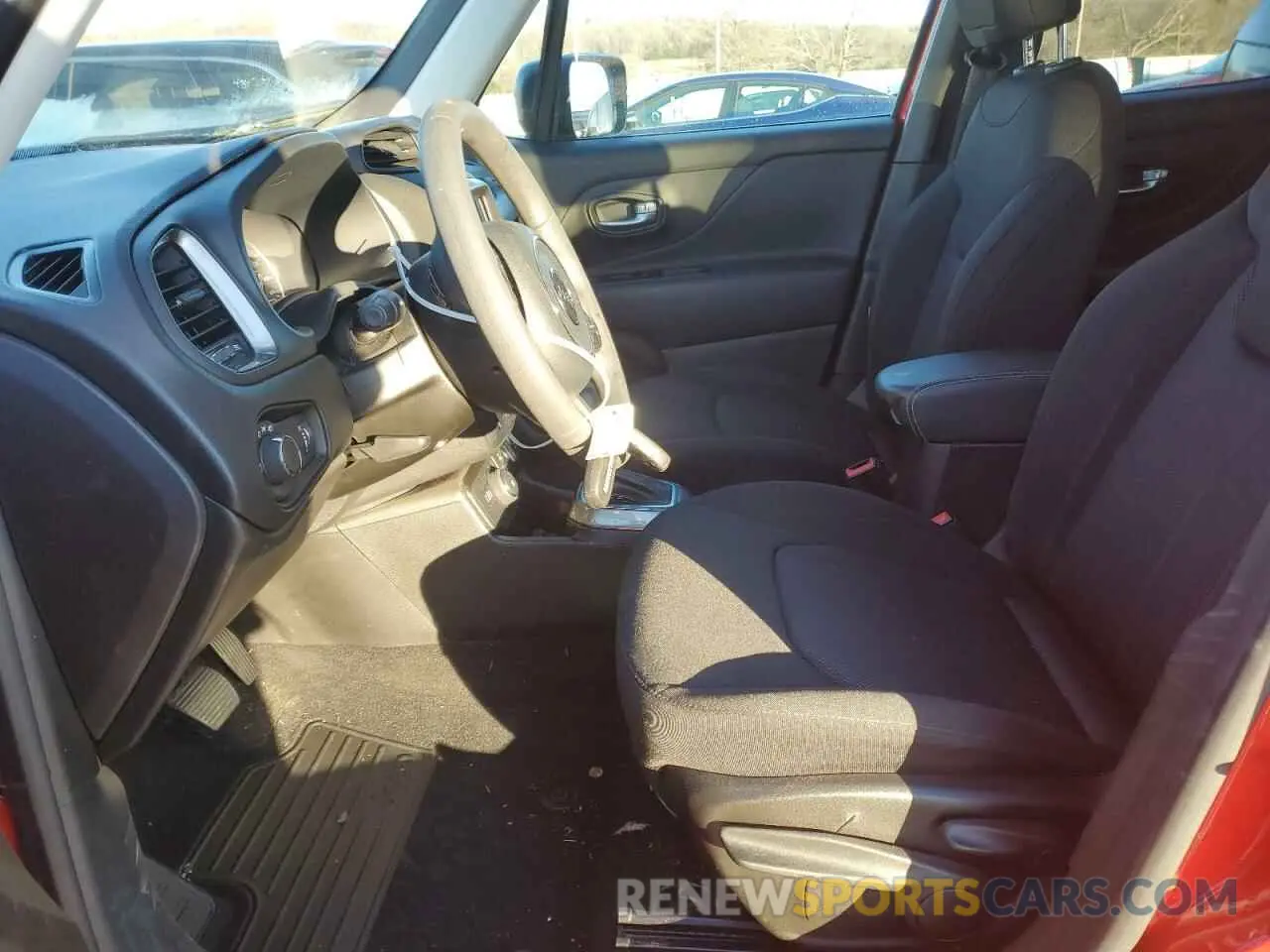7 fotografías del automóvil dañado ZACNJDA11NPN61985 JEEP RENEGADE 2022