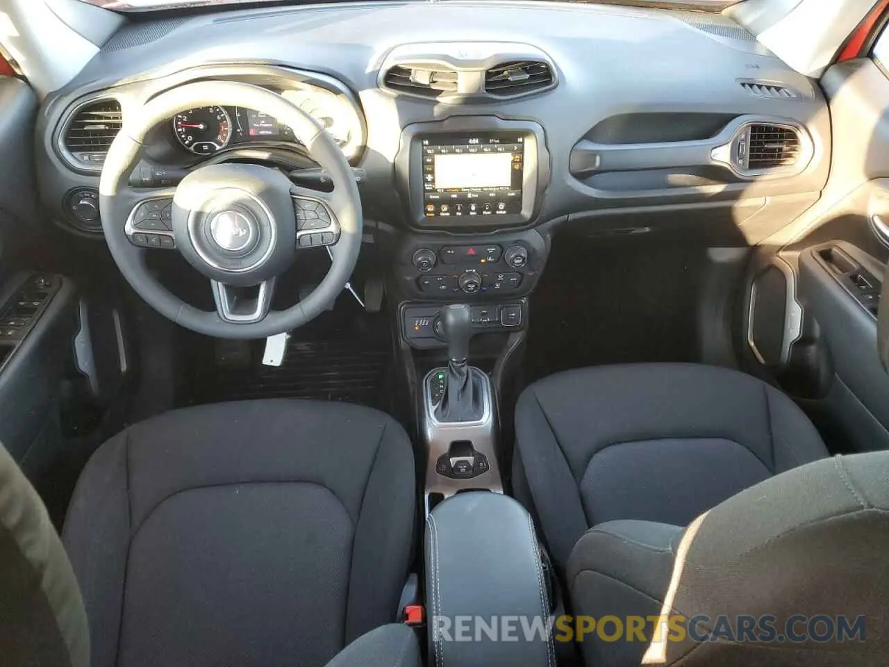 8 fotografías del automóvil dañado ZACNJDA11NPN61985 JEEP RENEGADE 2022