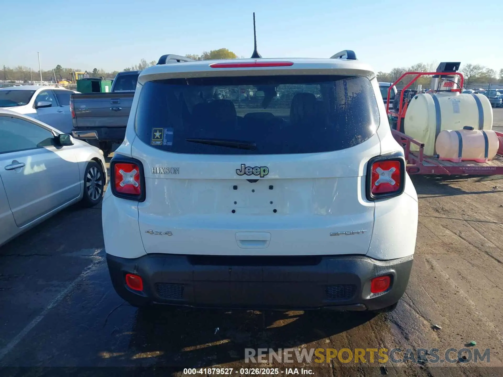 15 fotografías del automóvil dañado ZACNJDA13NPN46548 JEEP RENEGADE 2022