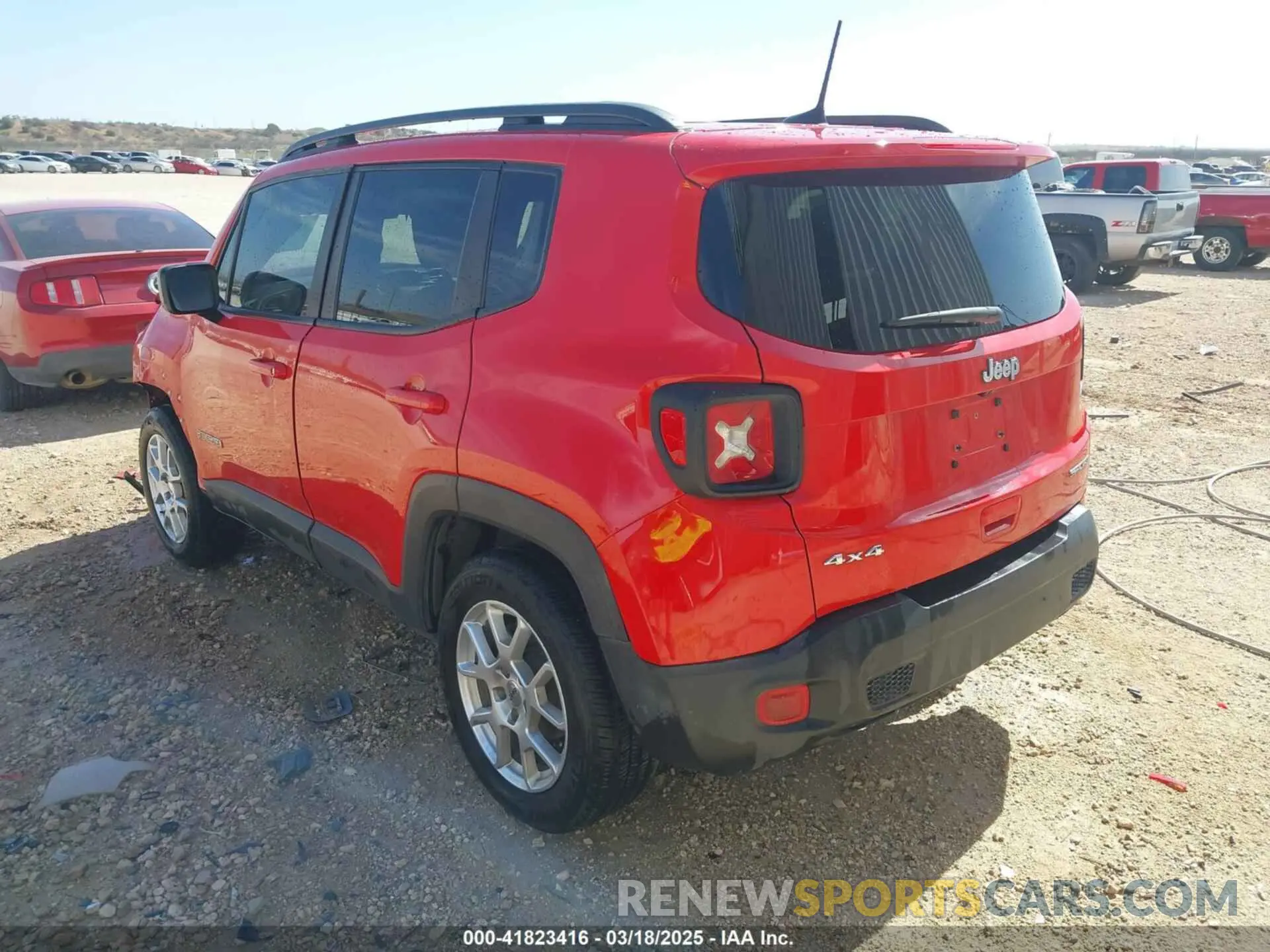 3 fotografías del automóvil dañado ZACNJDA19NPN47543 JEEP RENEGADE 2022