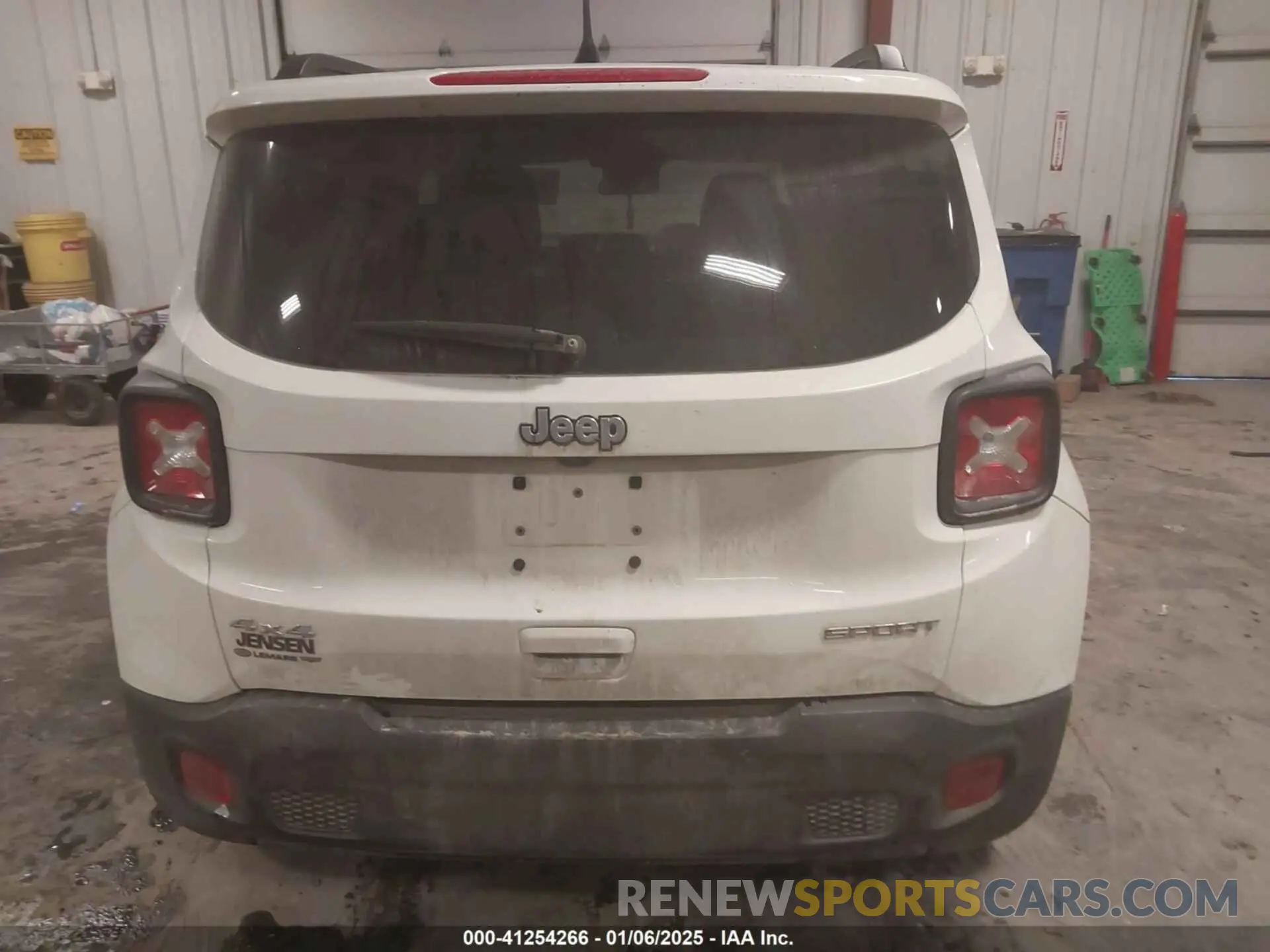 15 fotografías del automóvil dañado ZACNJDA1XNPN66845 JEEP RENEGADE 2022