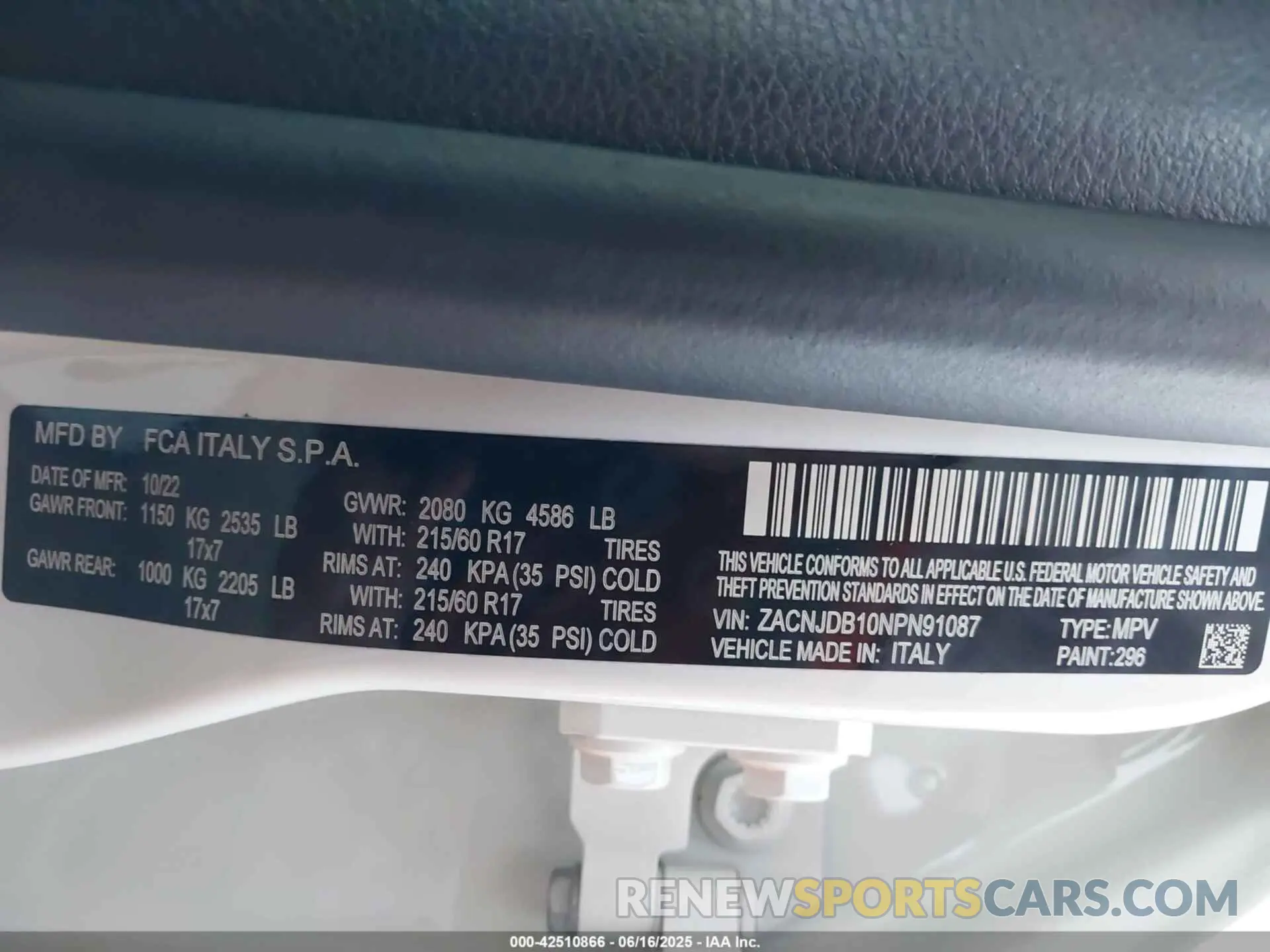 9 fotografías del automóvil dañado ZACNJDB10NPN91087 JEEP RENEGADE 2022