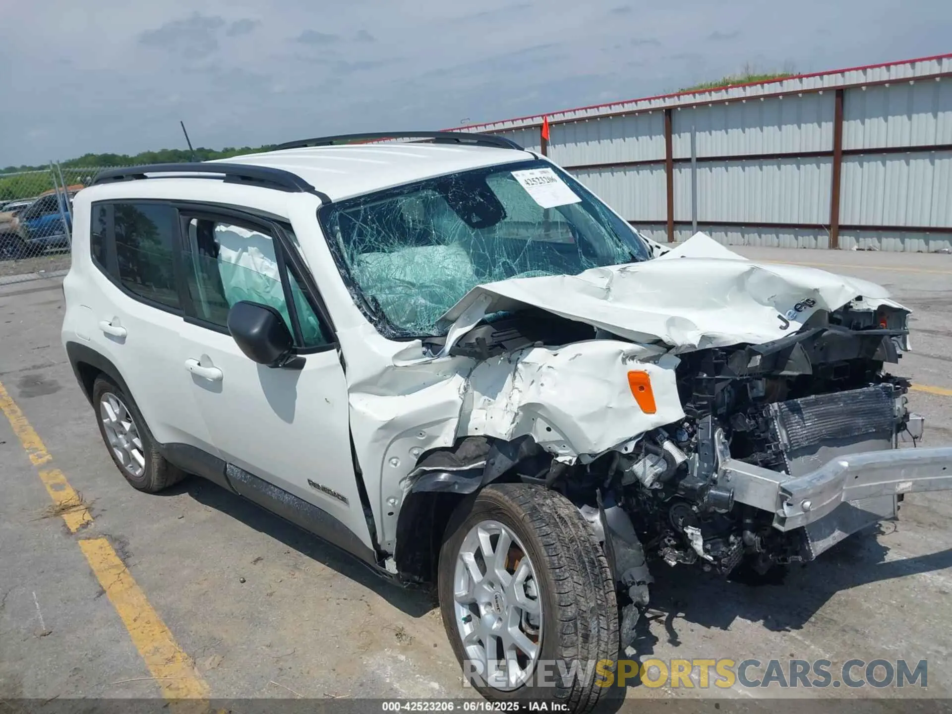 1 fotografías del automóvil dañado ZACNJDB11NPN44179 JEEP RENEGADE 2022
