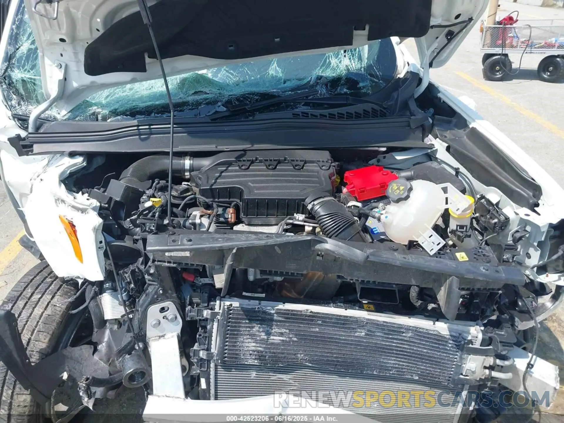 10 fotografías del automóvil dañado ZACNJDB11NPN44179 JEEP RENEGADE 2022