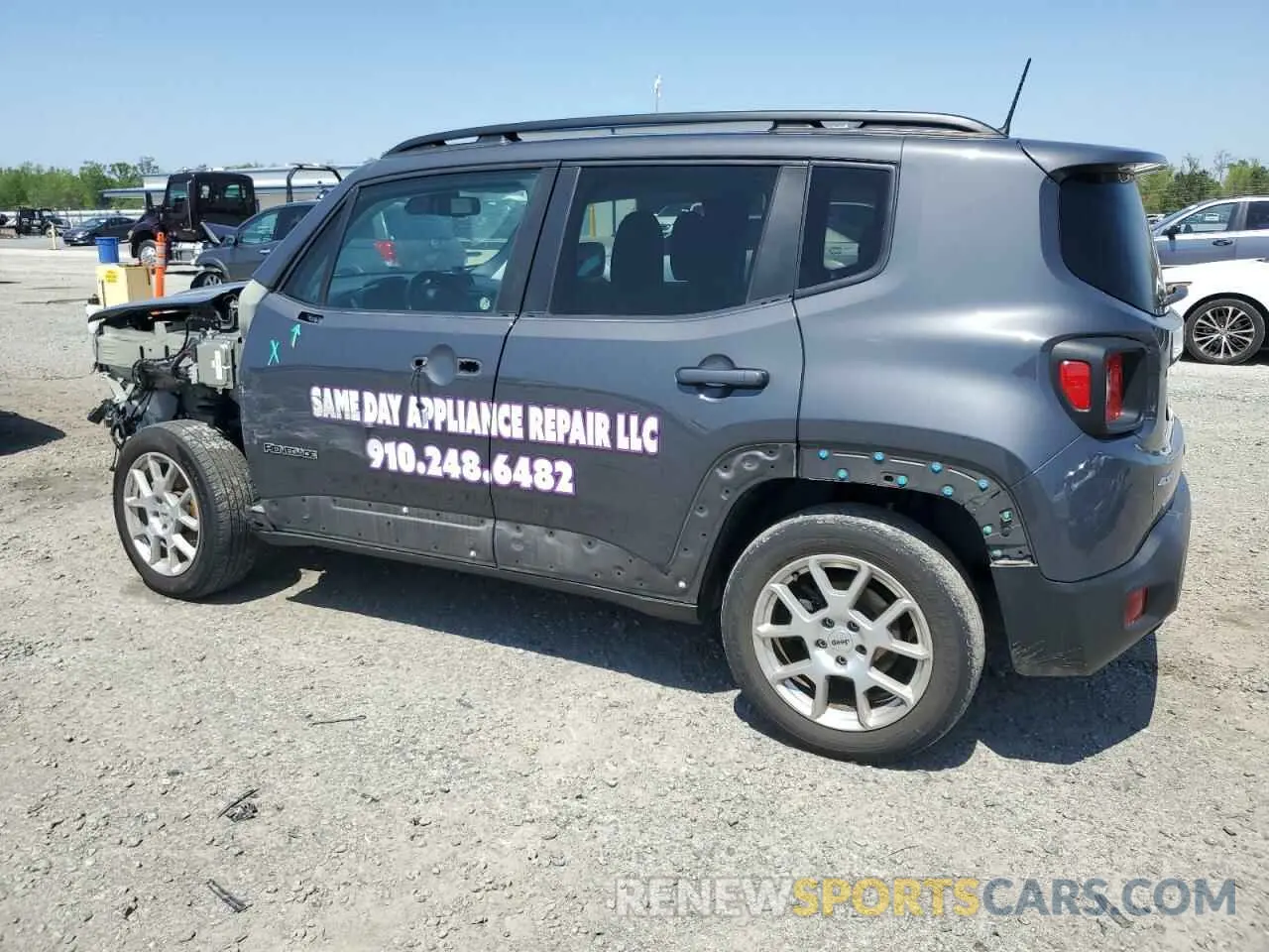 2 fotografías del automóvil dañado ZACNJDB11NPN60155 JEEP RENEGADE 2022