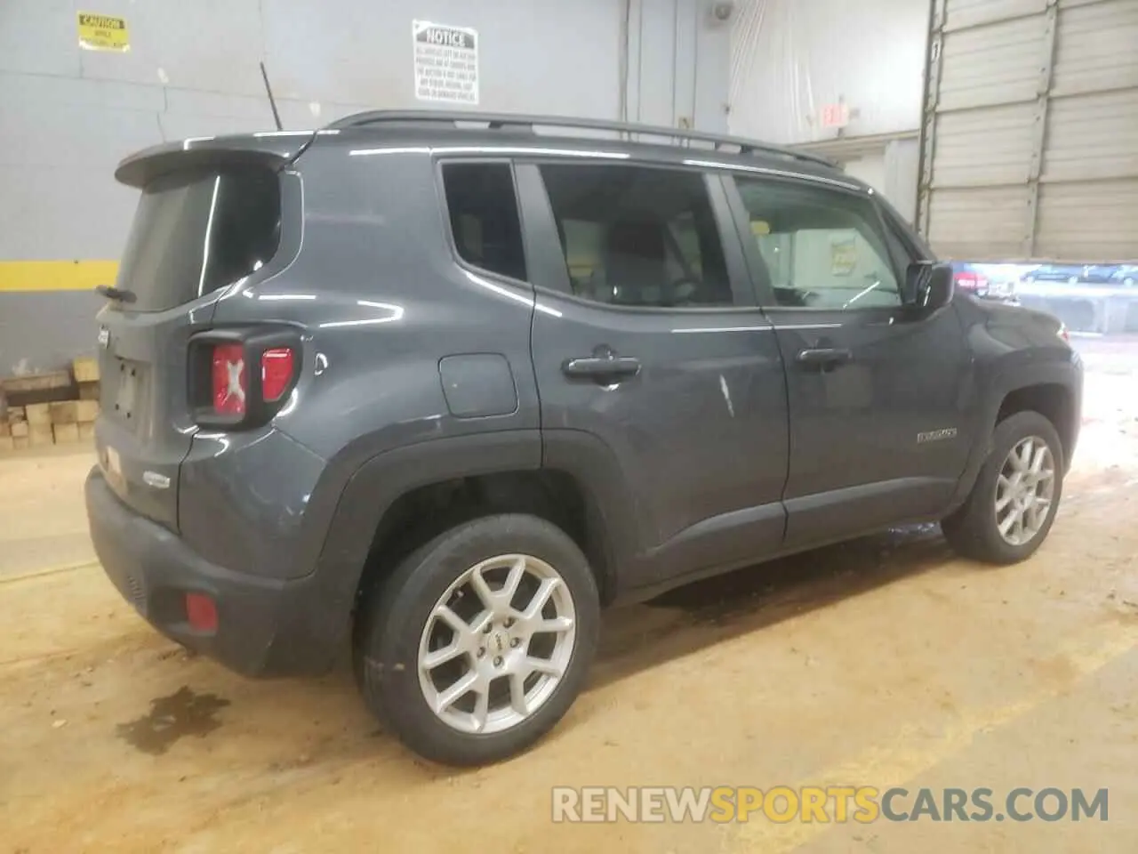 3 fotografías del automóvil dañado ZACNJDB14NPN45374 JEEP RENEGADE 2022