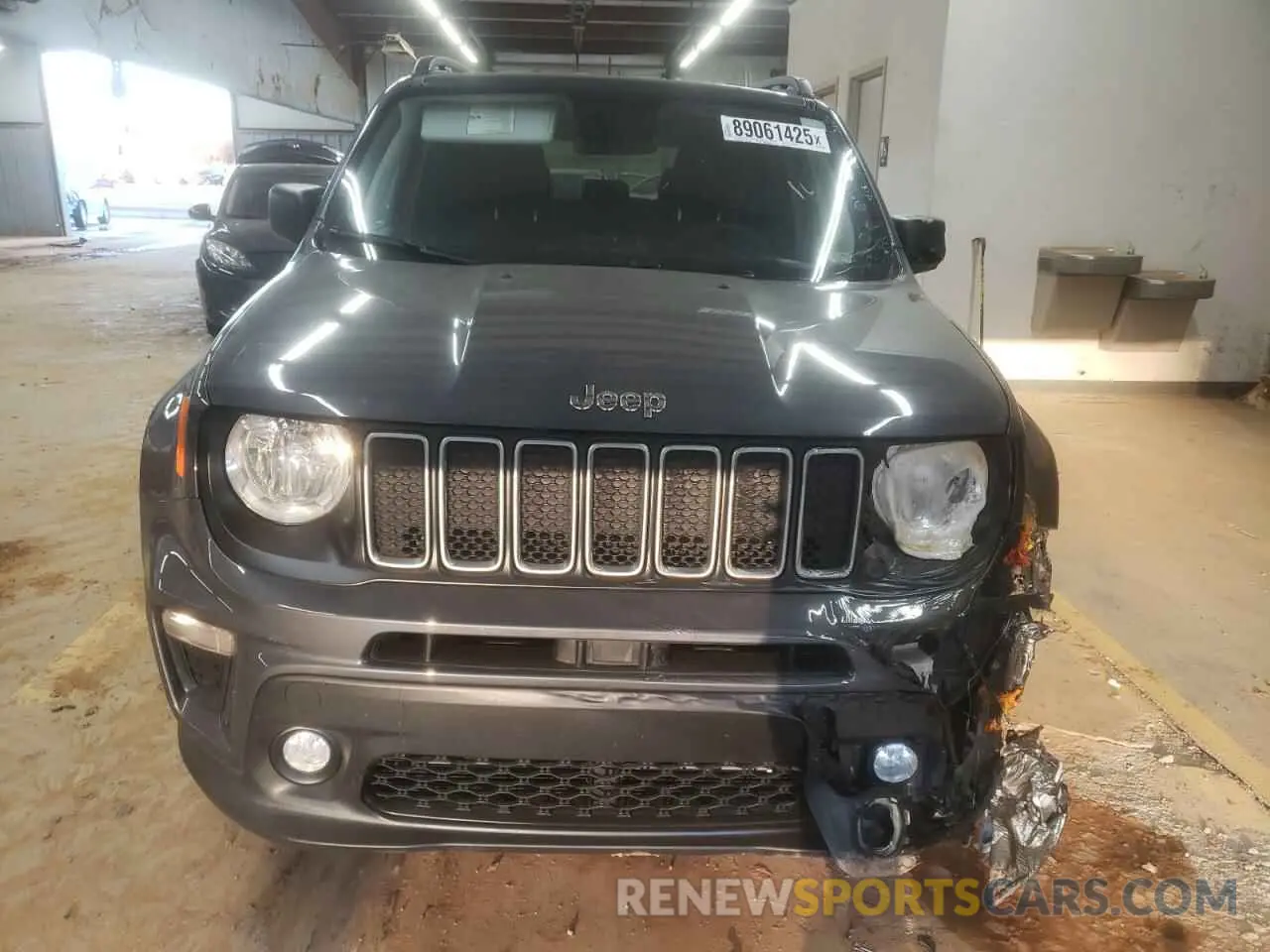 5 fotografías del automóvil dañado ZACNJDB14NPN45374 JEEP RENEGADE 2022